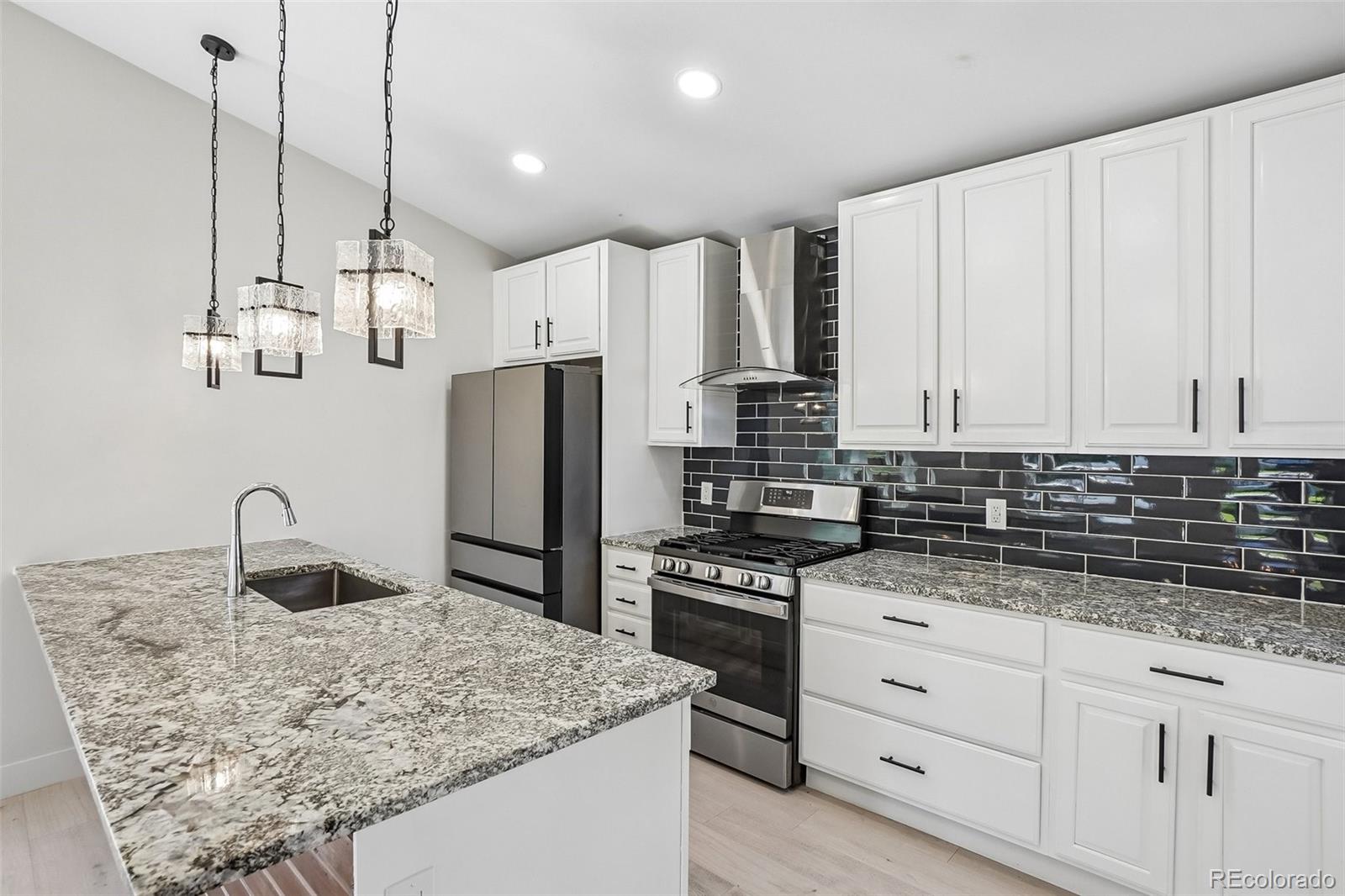 MLS Image #10 for 4561  nepal street,denver, Colorado