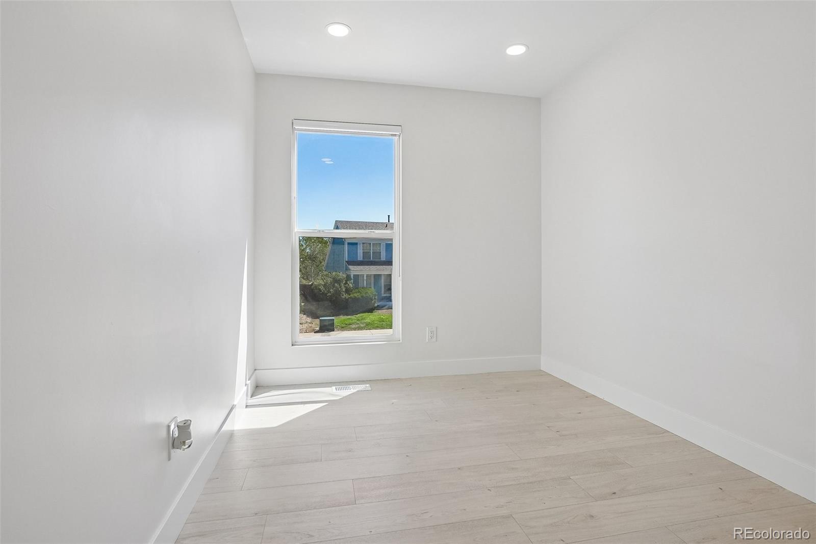 MLS Image #22 for 4561  nepal street,denver, Colorado