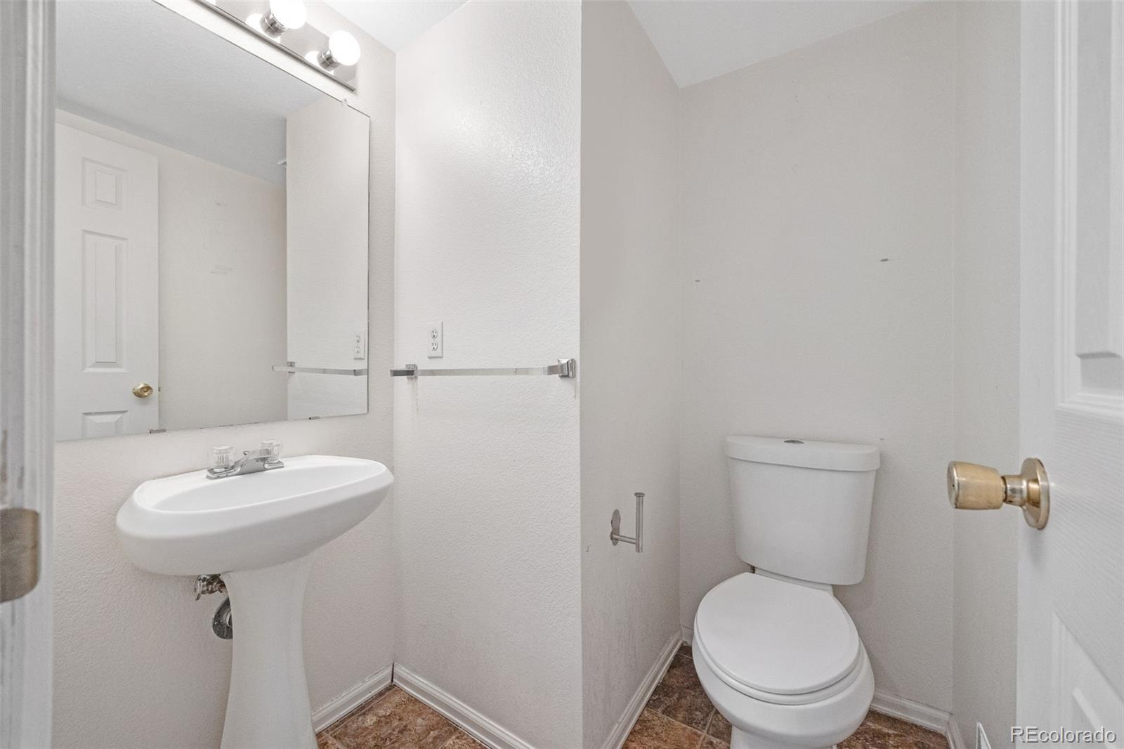 MLS Image #12 for 1337 s danube court 104,aurora, Colorado