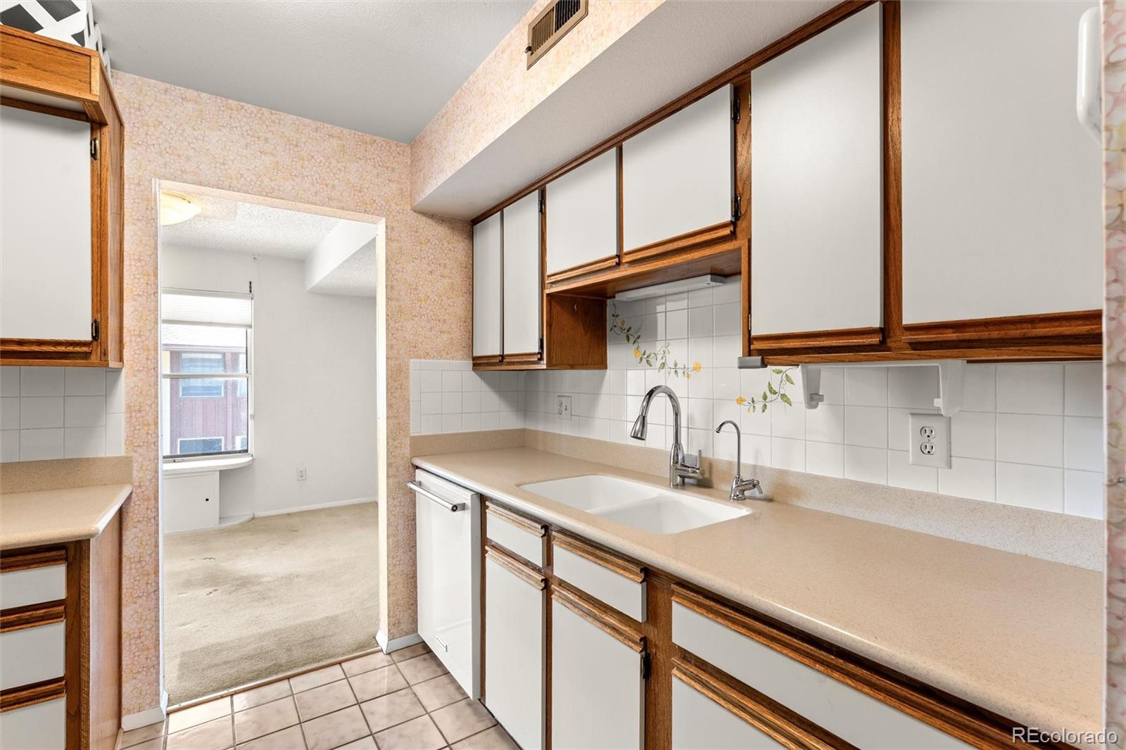 MLS Image #6 for 500  manhattan drive,boulder, Colorado