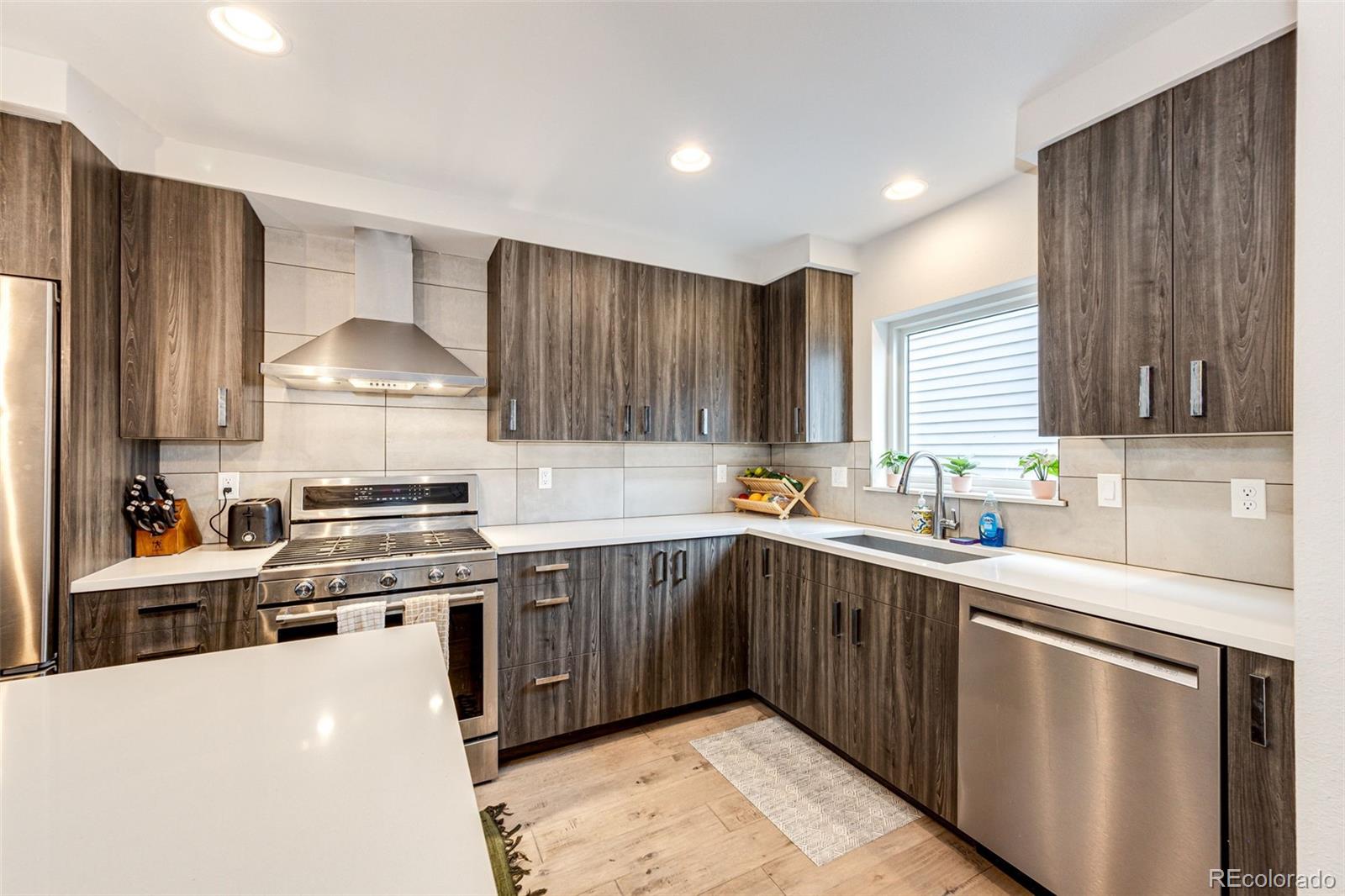 MLS Image #11 for 1585  king street,denver, Colorado