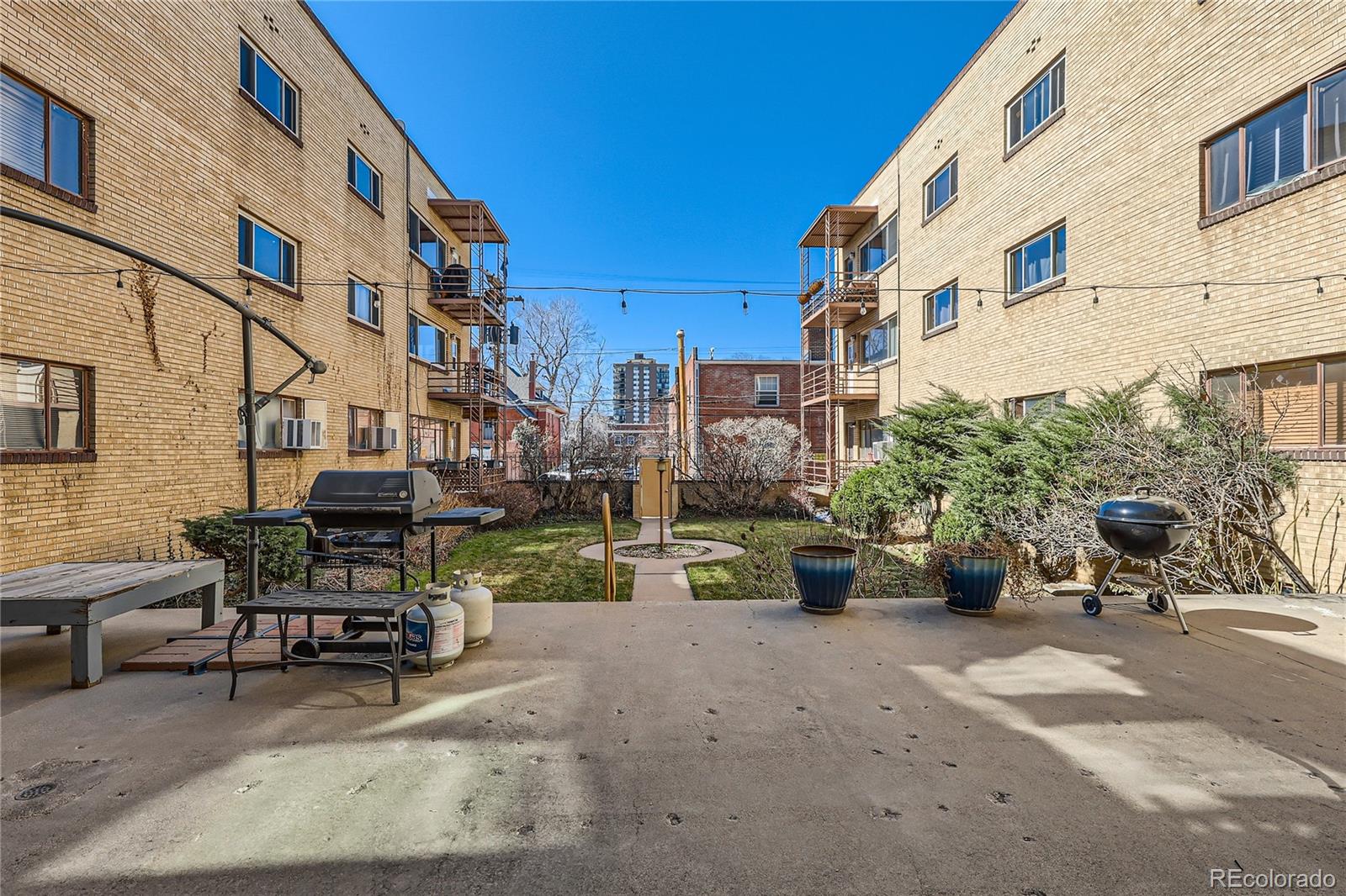 MLS Image #13 for 1175 n emerson street,denver, Colorado