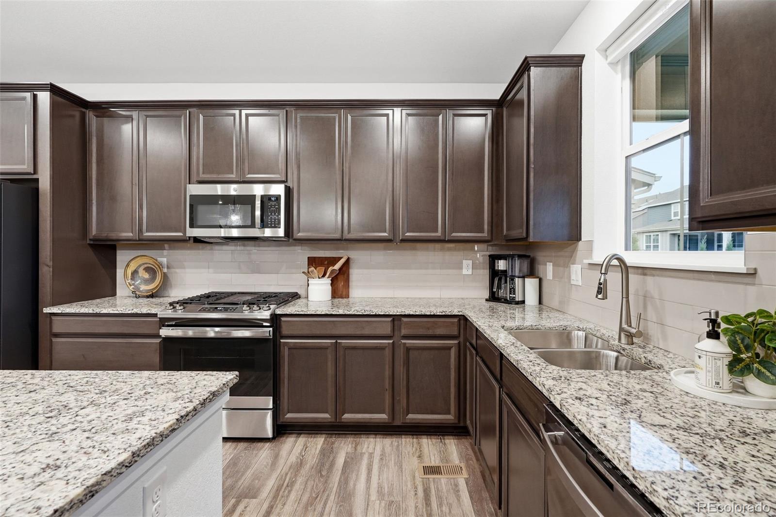 MLS Image #11 for 847  rosevine lane,erie, Colorado