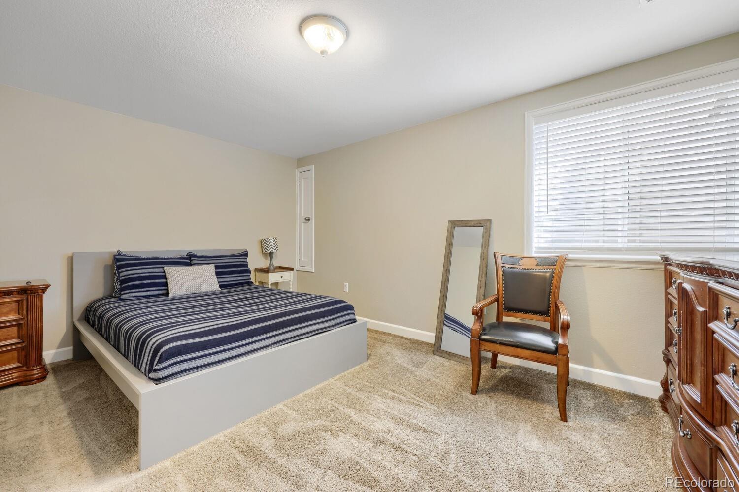 MLS Image #11 for 5087 s tempe way,aurora, Colorado