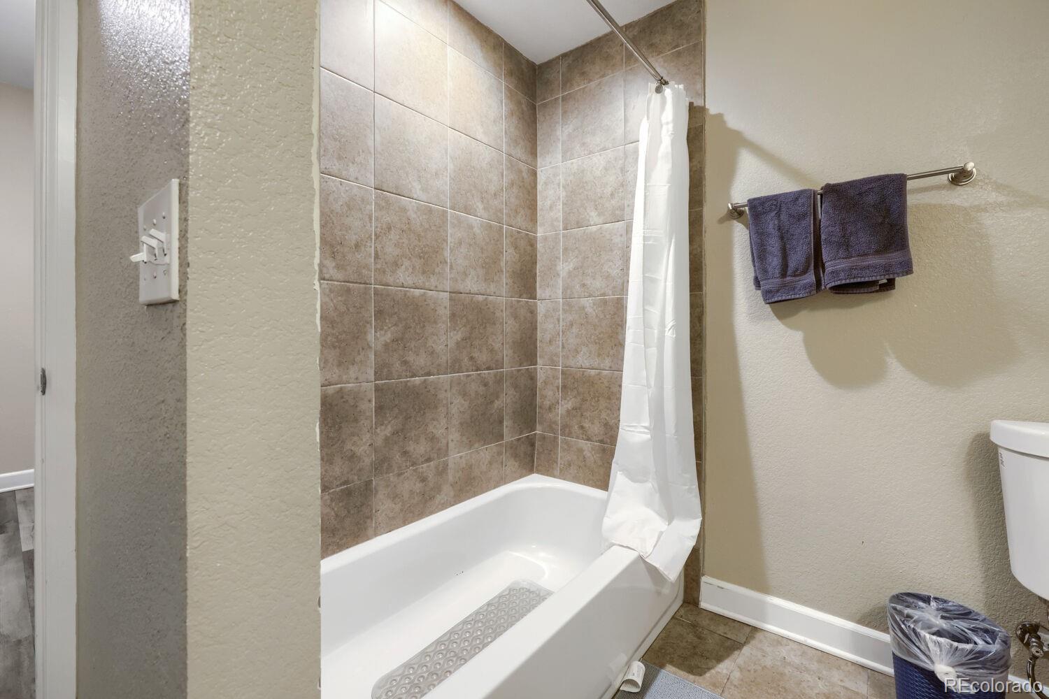 MLS Image #13 for 5087 s tempe way,aurora, Colorado