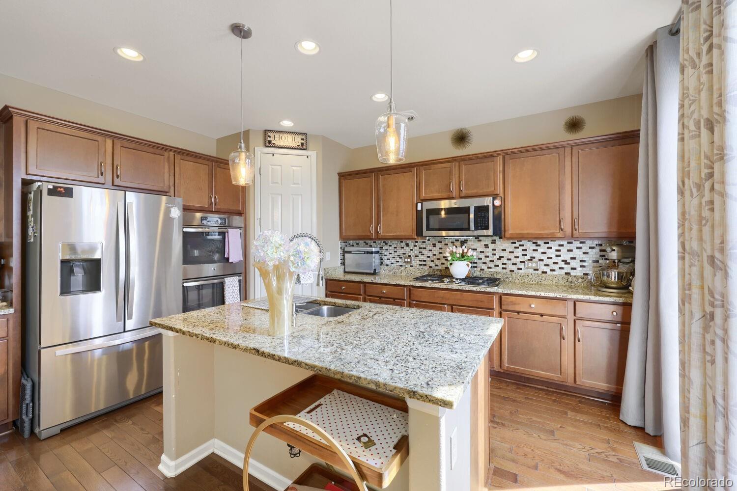 MLS Image #5 for 5087 s tempe way,aurora, Colorado