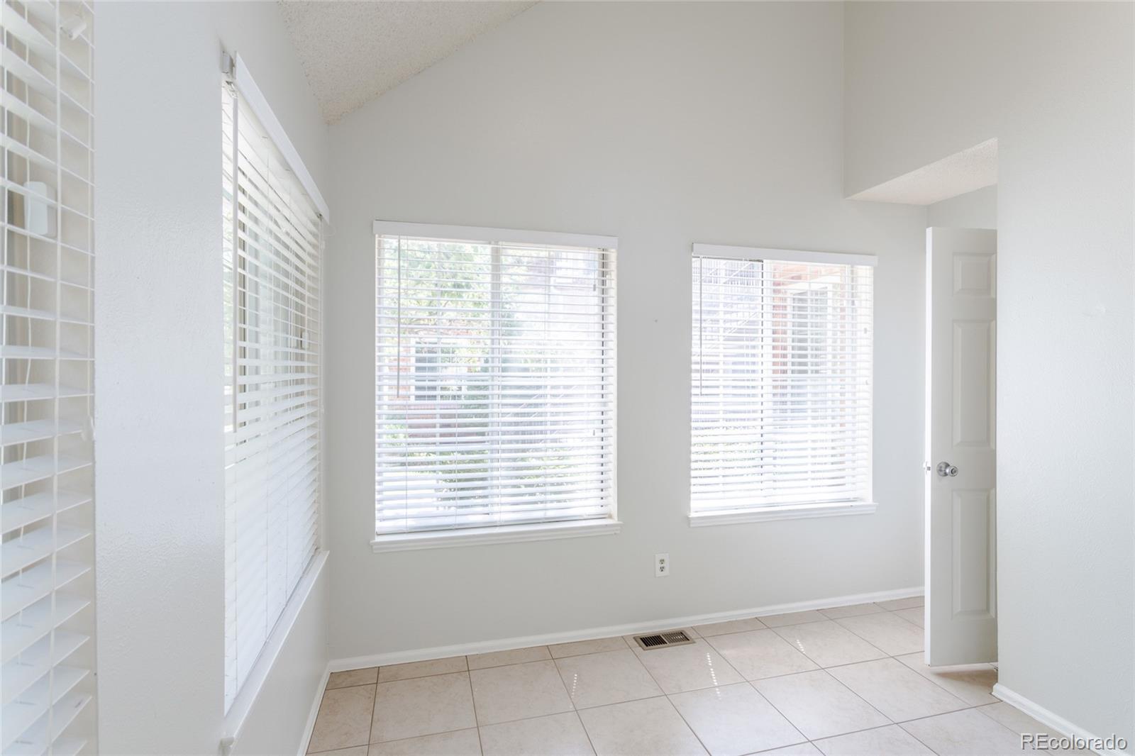 MLS Image #14 for 13833 e lehigh avenue d,aurora, Colorado