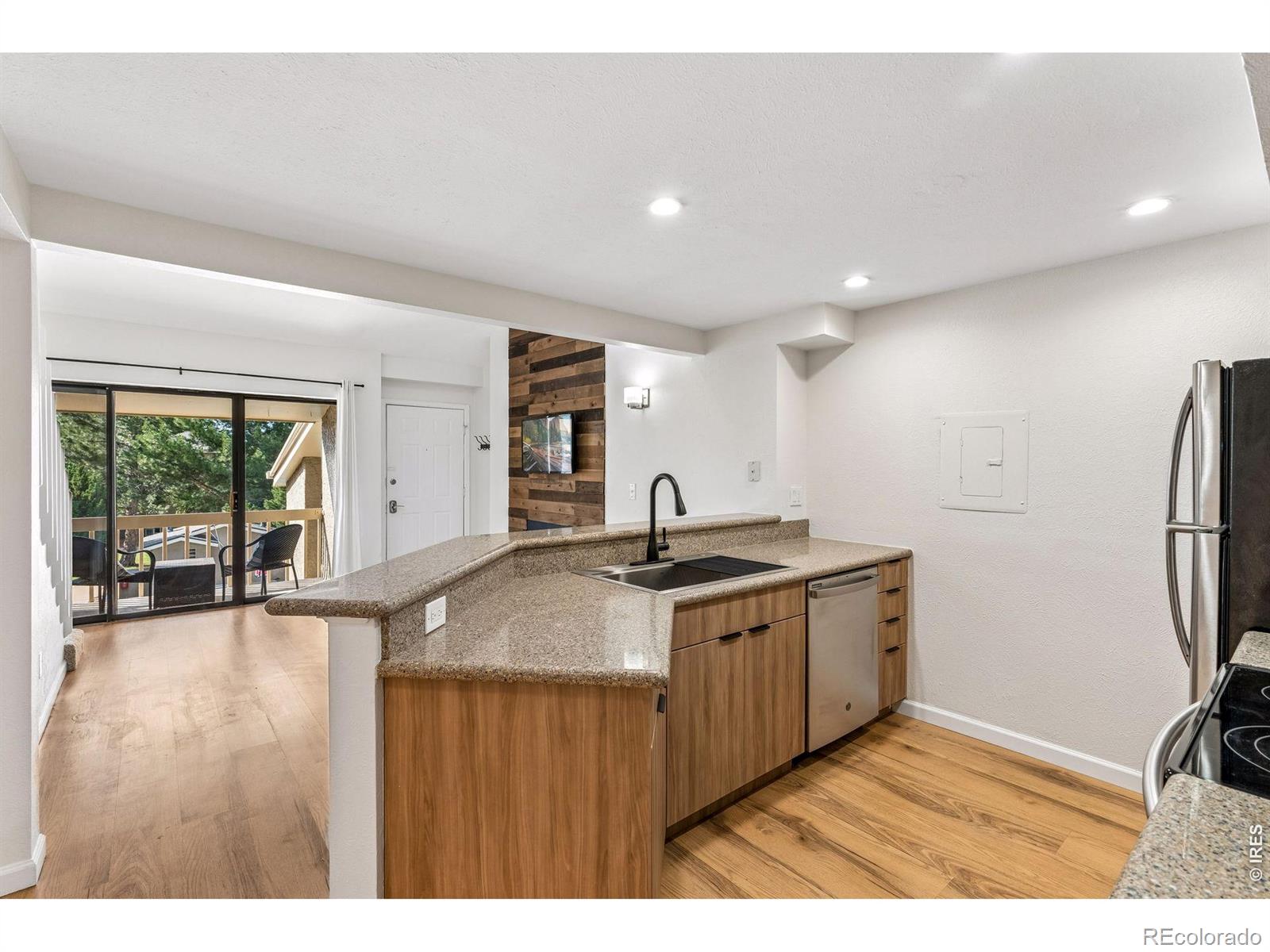 MLS Image #9 for 30 s boulder circle,boulder, Colorado
