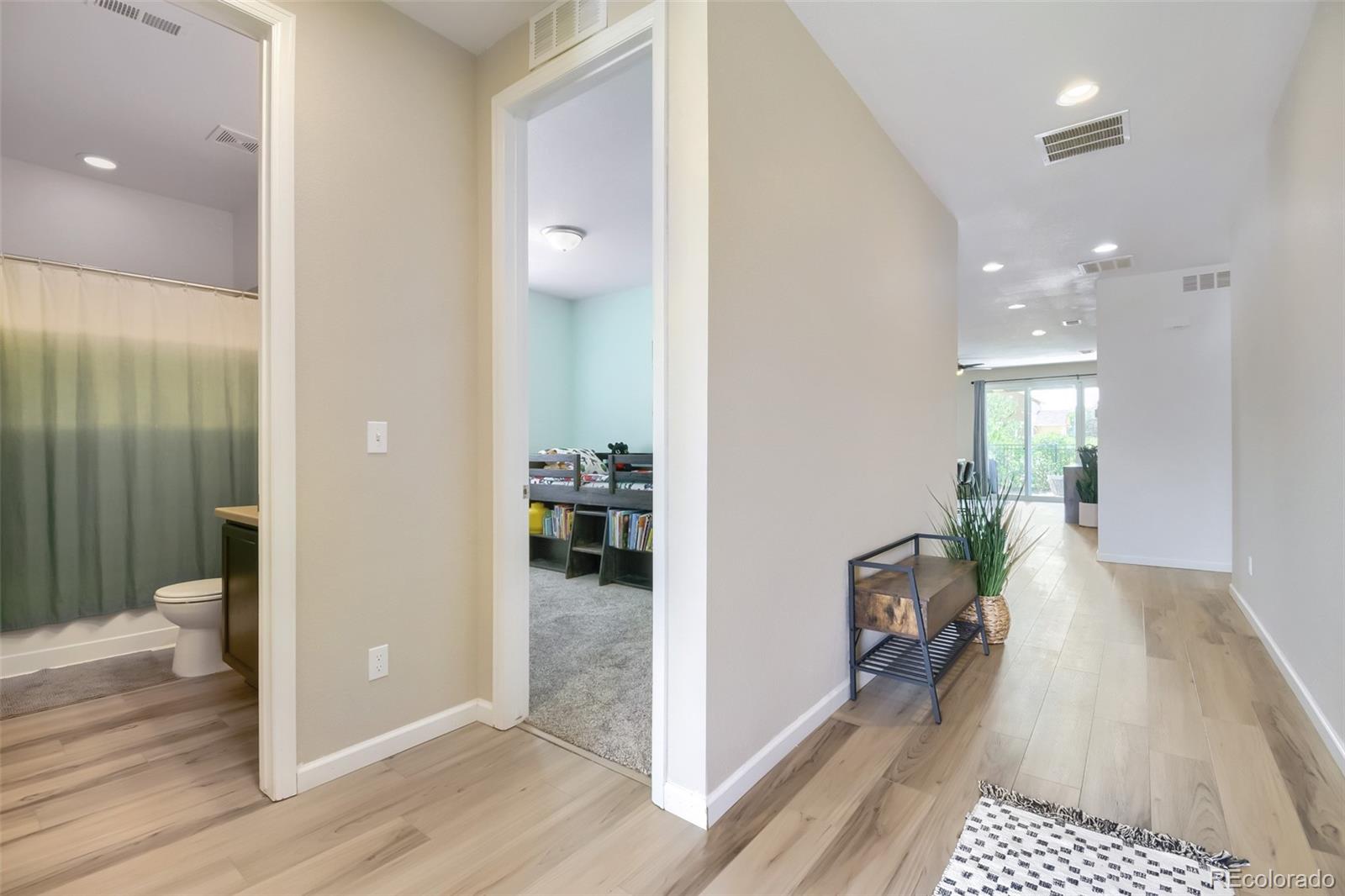 MLS Image #2 for 230 s langdale court,aurora, Colorado