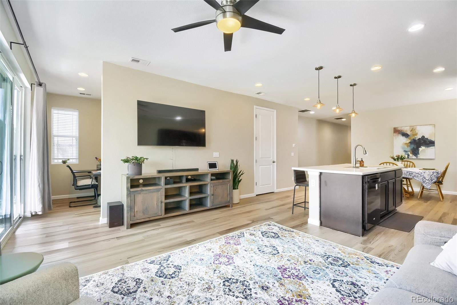 MLS Image #4 for 230 s langdale court,aurora, Colorado