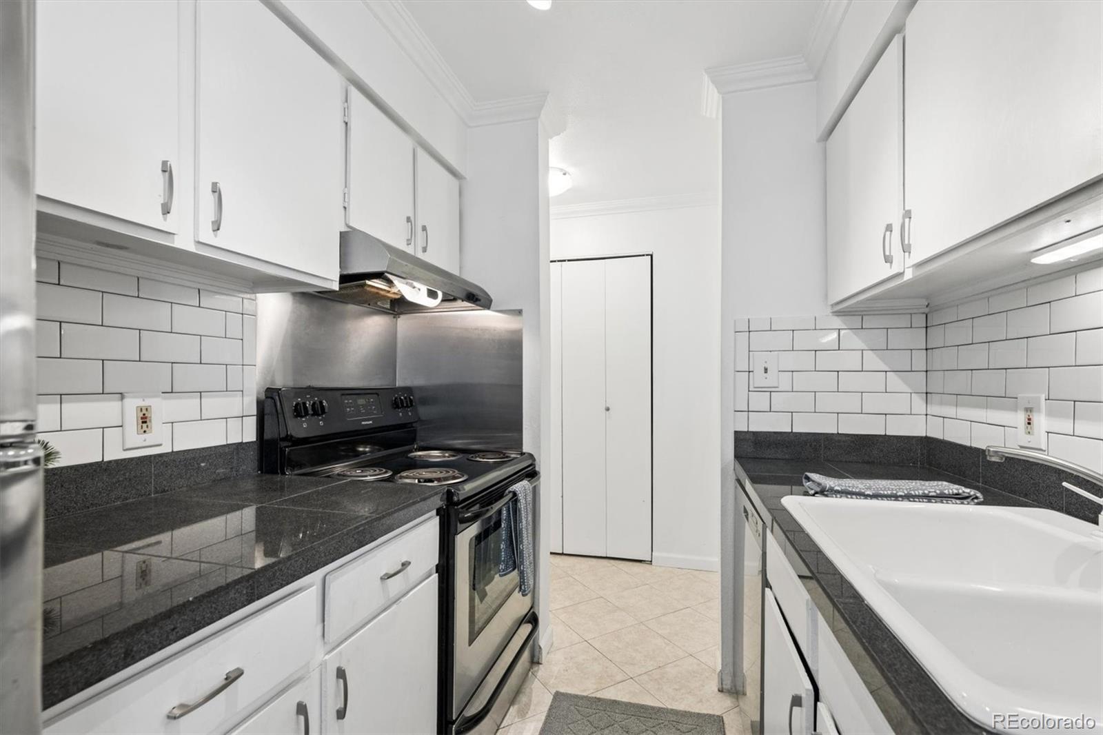 MLS Image #3 for 7665 e quincy avenue,denver, Colorado