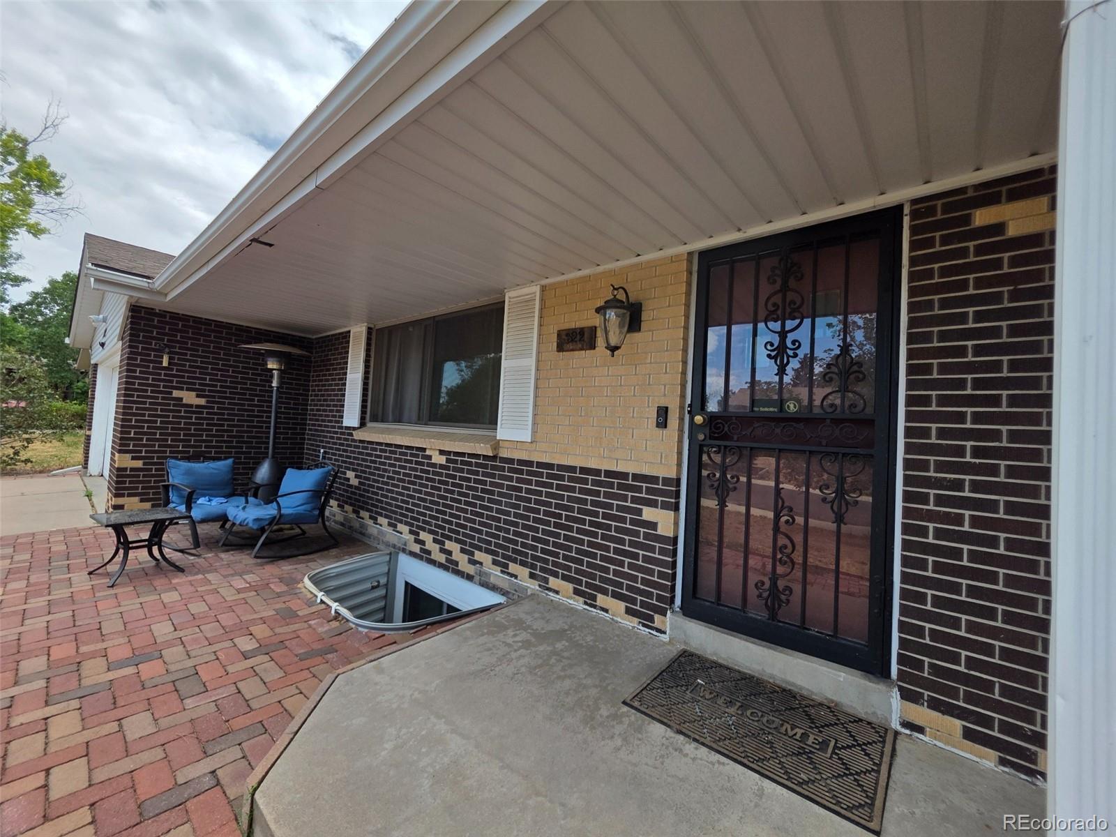 MLS Image #3 for 322 s peoria circle,aurora, Colorado