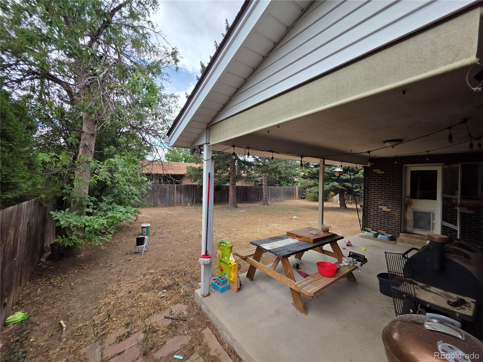 MLS Image #5 for 322 s peoria circle,aurora, Colorado