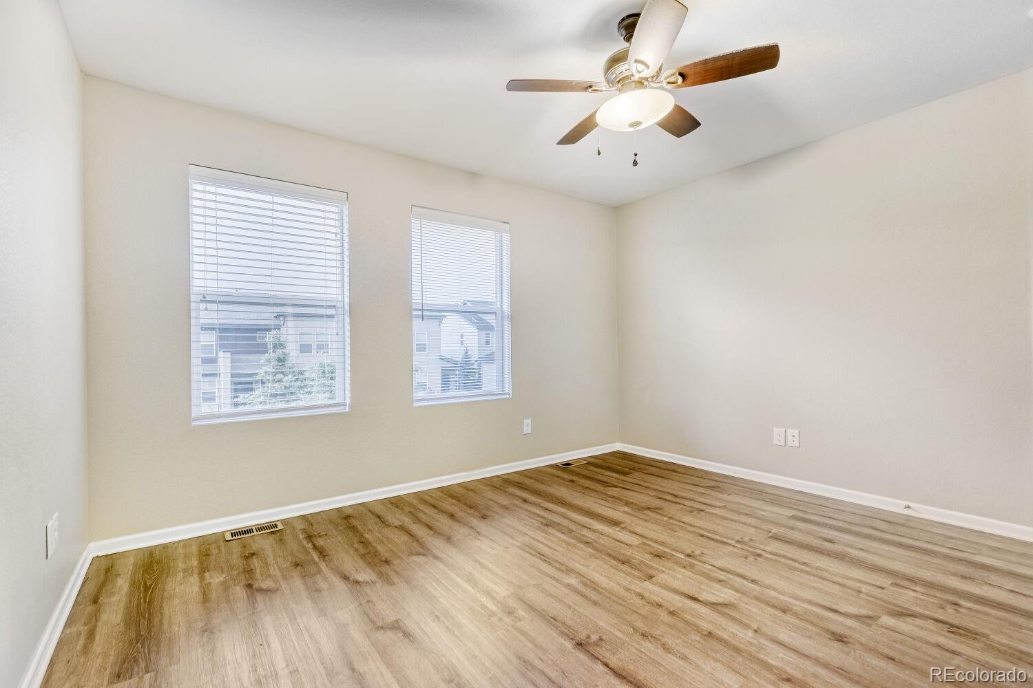 MLS Image #6 for 16061 e warner place,denver, Colorado