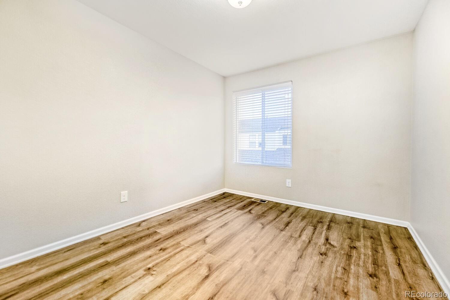 MLS Image #8 for 16061 e warner place,denver, Colorado