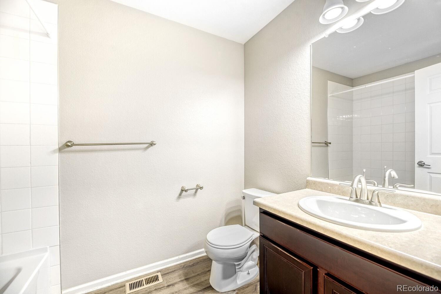 MLS Image #9 for 16061 e warner place,denver, Colorado