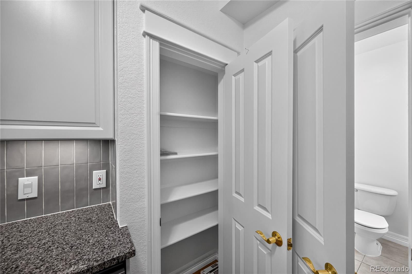 MLS Image #15 for 1650 n pearl street,denver, Colorado