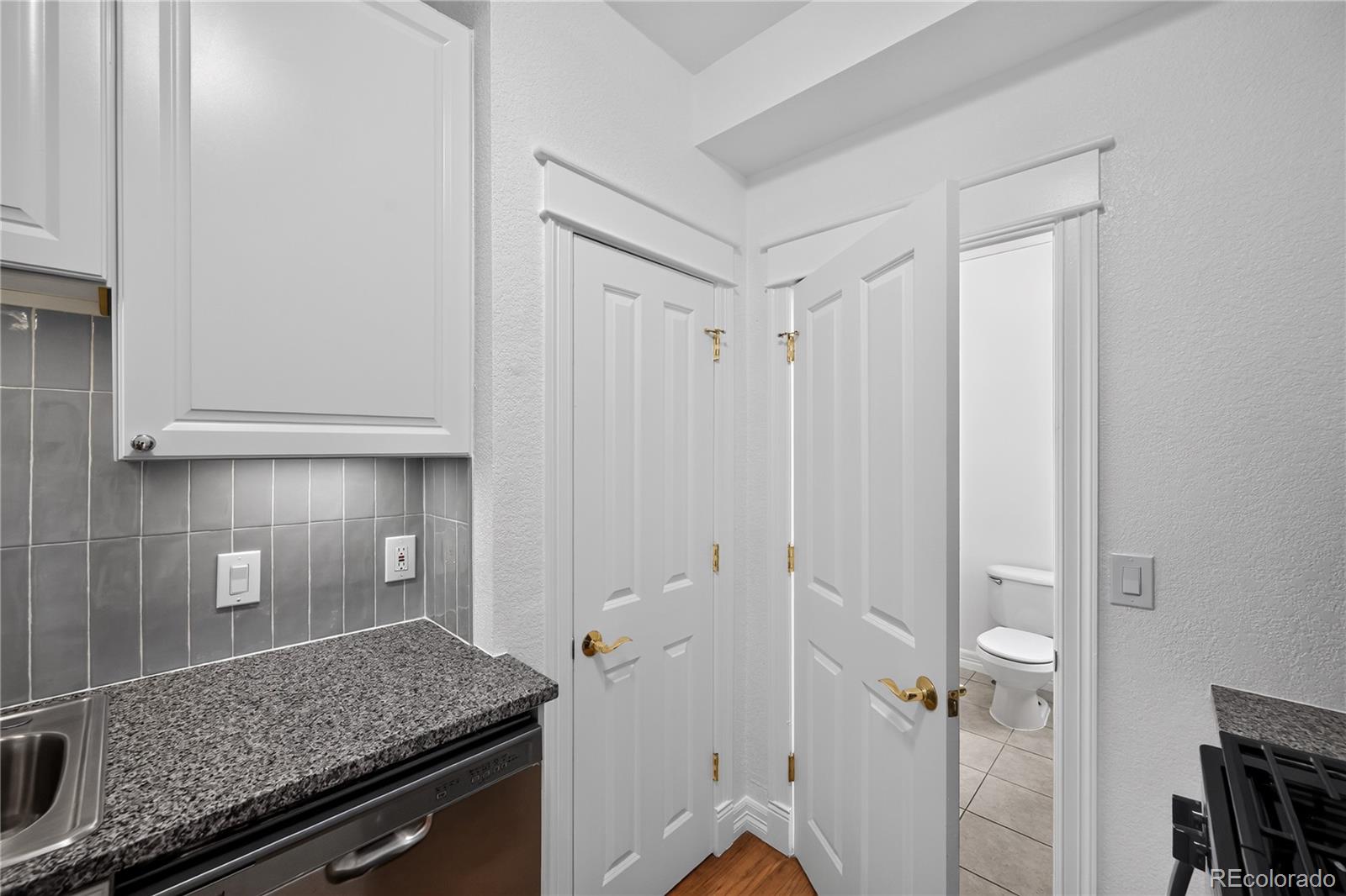 MLS Image #16 for 1650 n pearl street,denver, Colorado