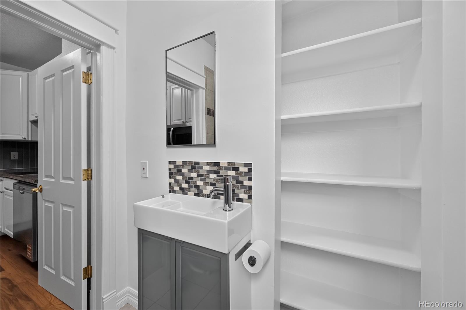 MLS Image #19 for 1650 n pearl street,denver, Colorado