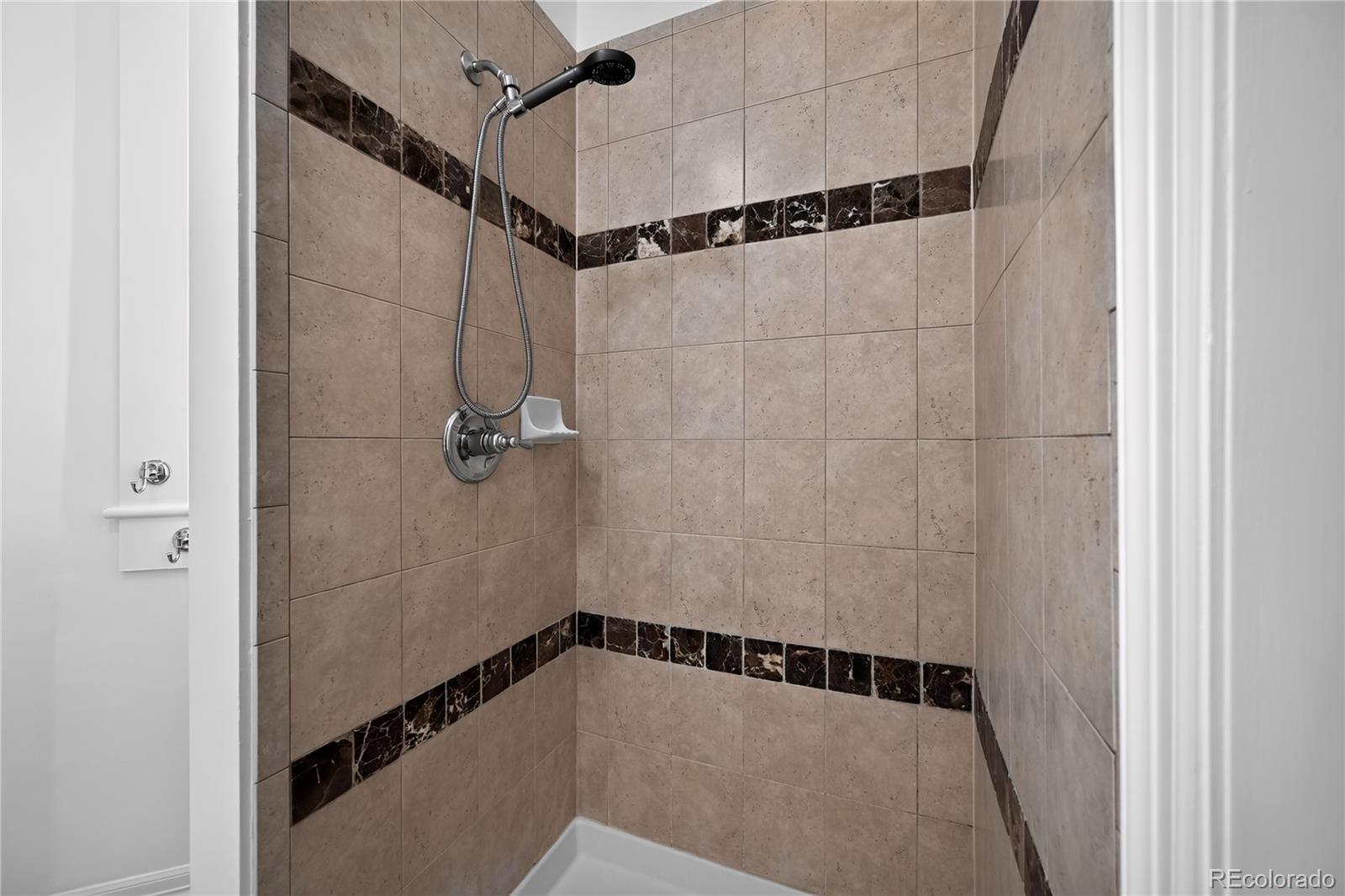 MLS Image #20 for 1650 n pearl street,denver, Colorado