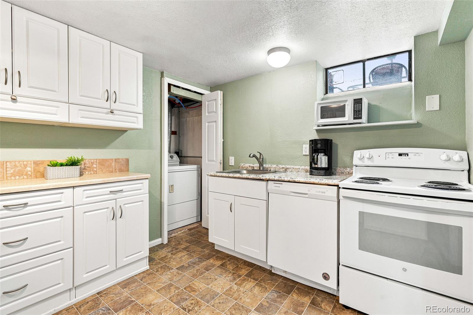 MLS Image #20 for 632  ogden street,denver, Colorado