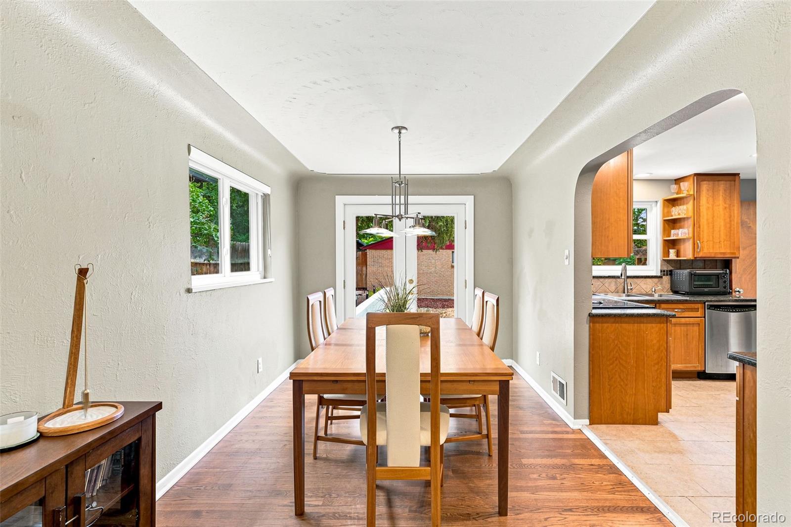 MLS Image #5 for 632  ogden street,denver, Colorado