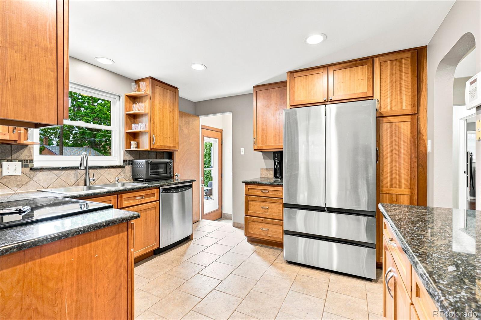 MLS Image #6 for 632  ogden street,denver, Colorado