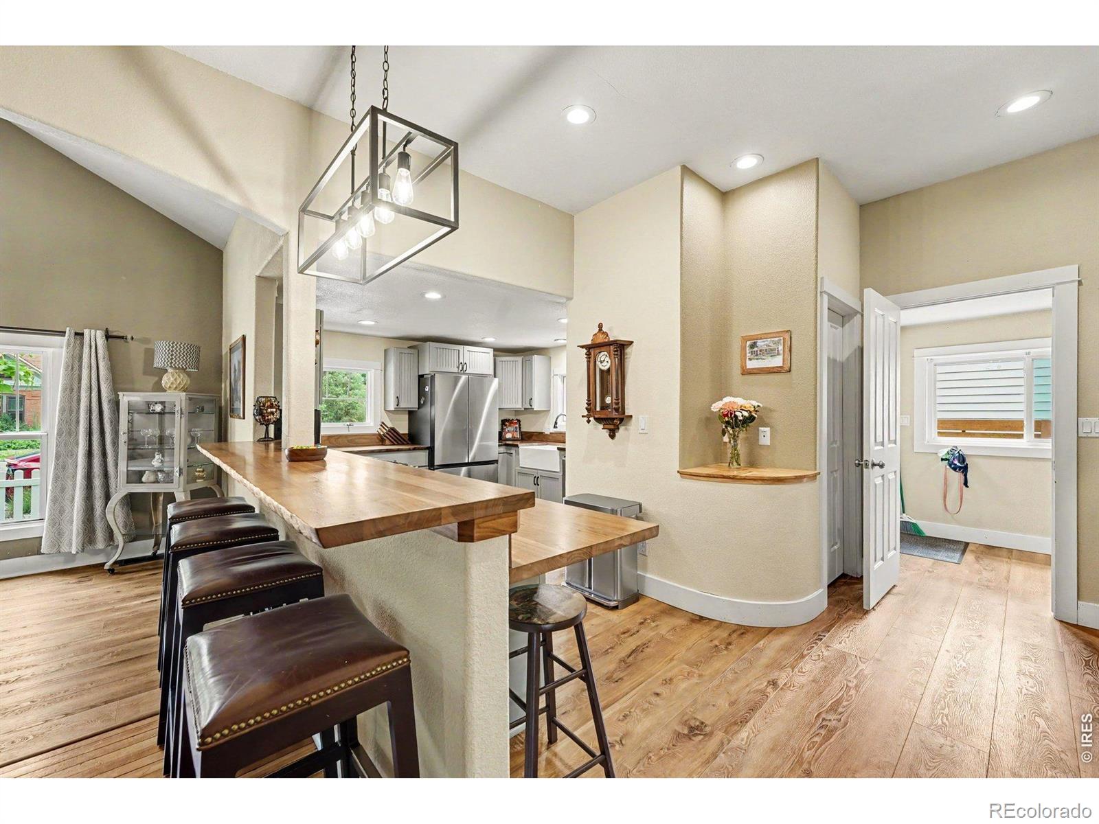 MLS Image #2 for 703 w mountain avenue,fort collins, Colorado