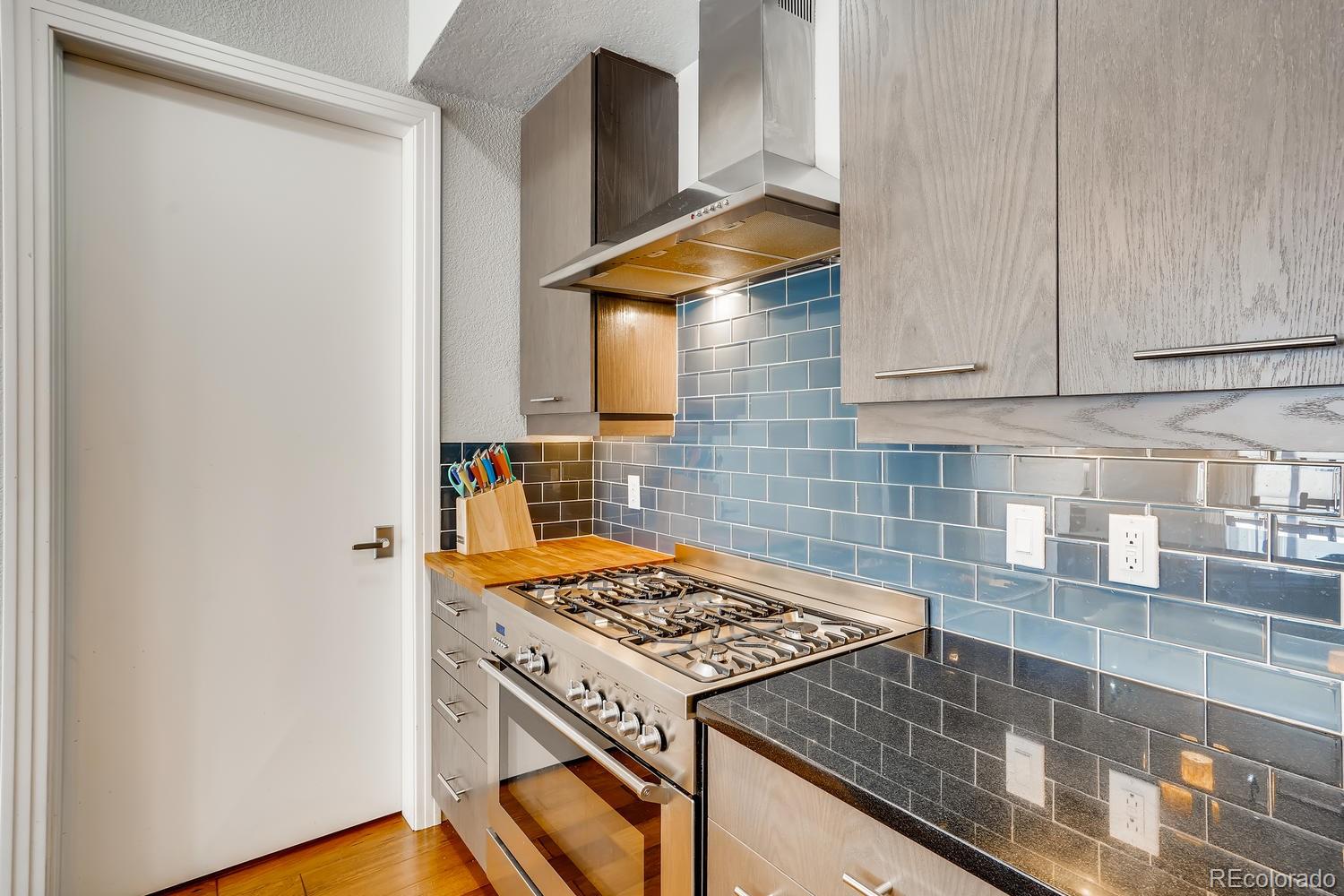 MLS Image #3 for 2650 w front view crescent drive,denver, Colorado