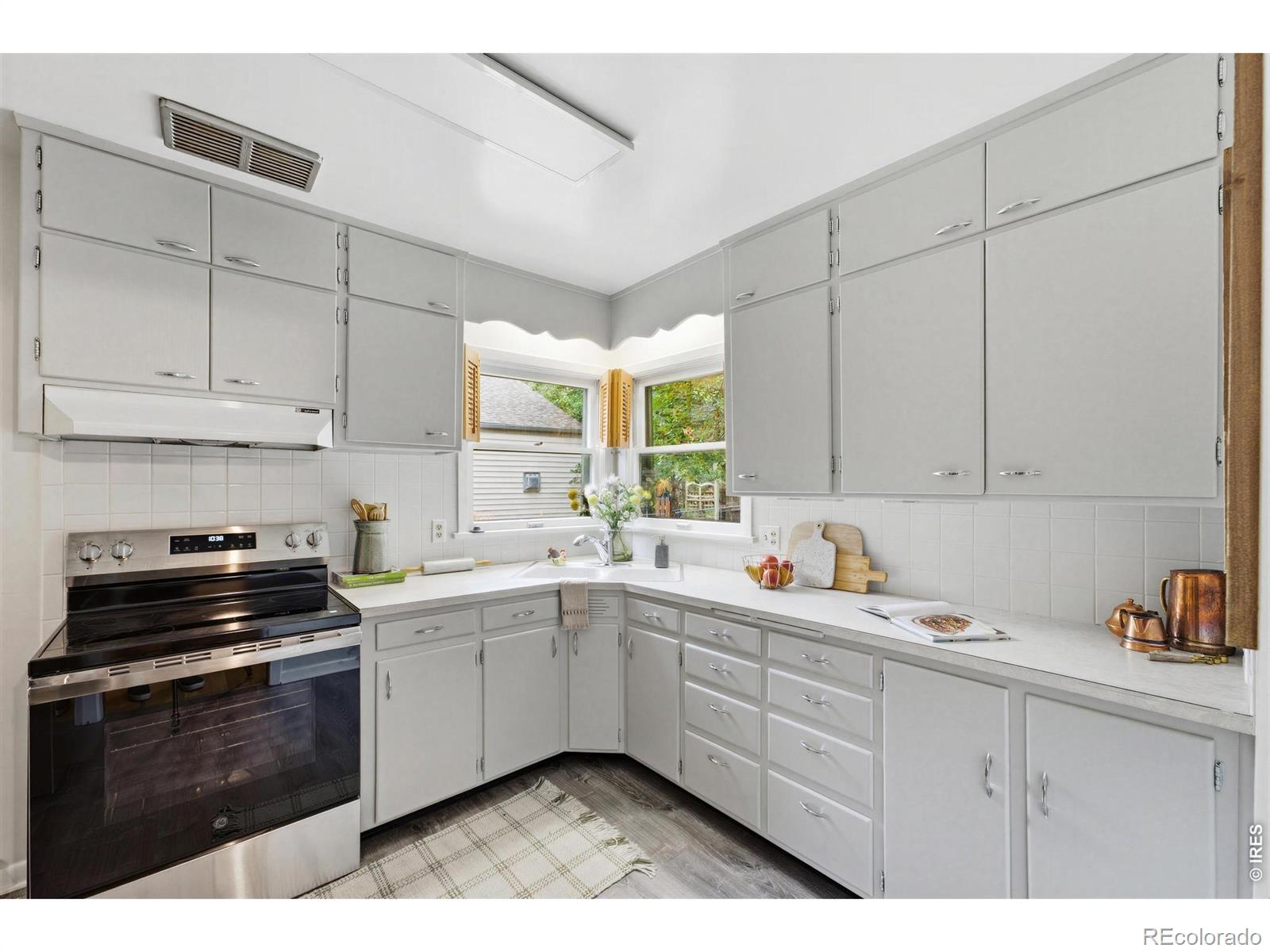 MLS Image #9 for 747  sumner street,longmont, Colorado