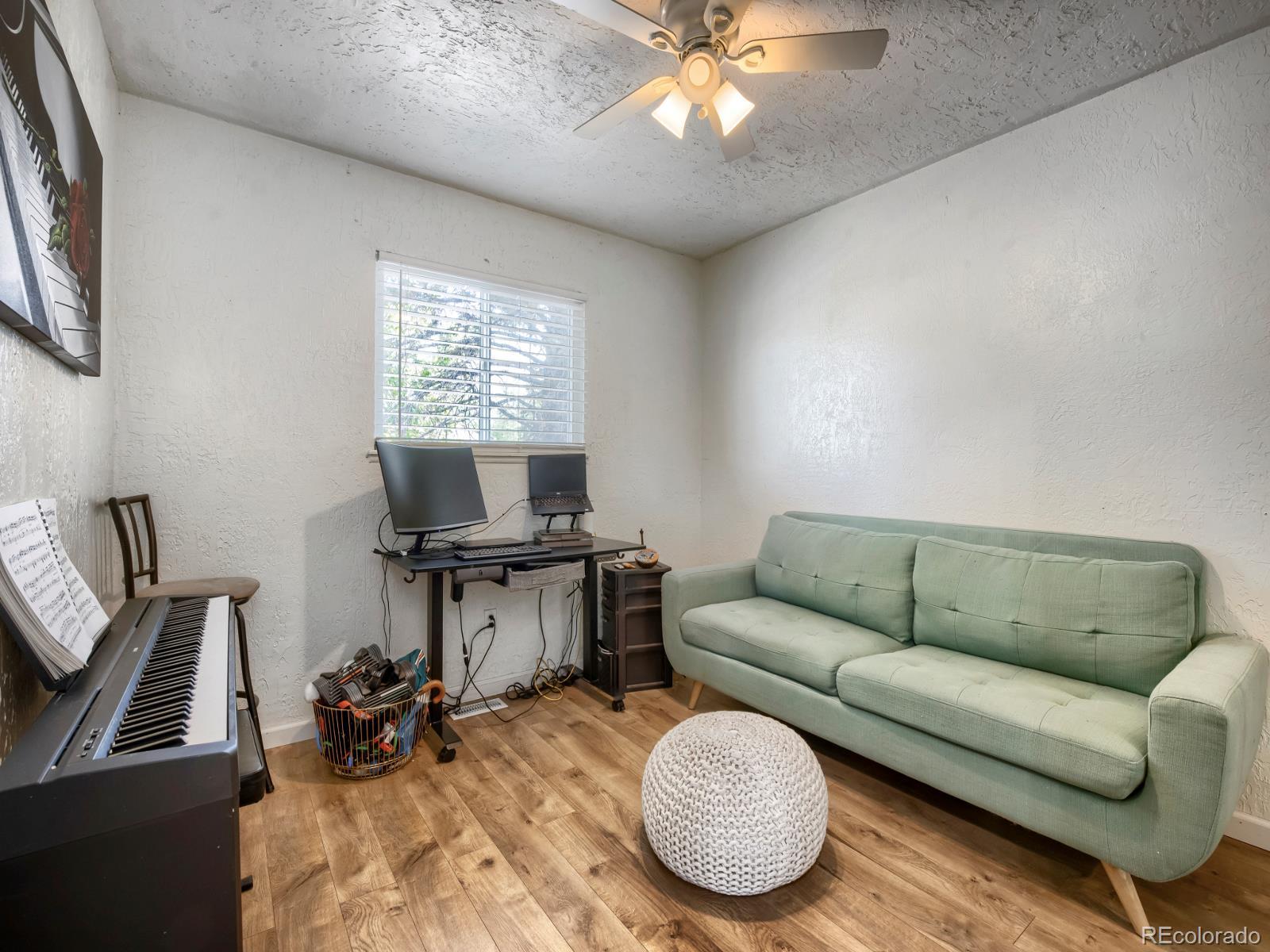 MLS Image #14 for 15562 e bails drive,aurora, Colorado