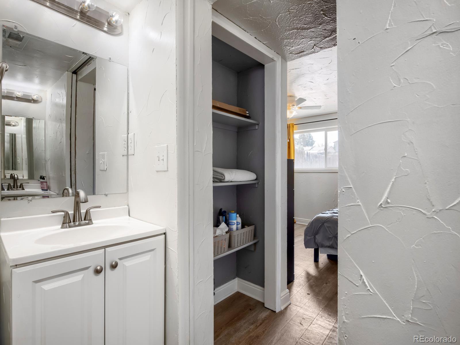 MLS Image #21 for 15562 e bails drive,aurora, Colorado