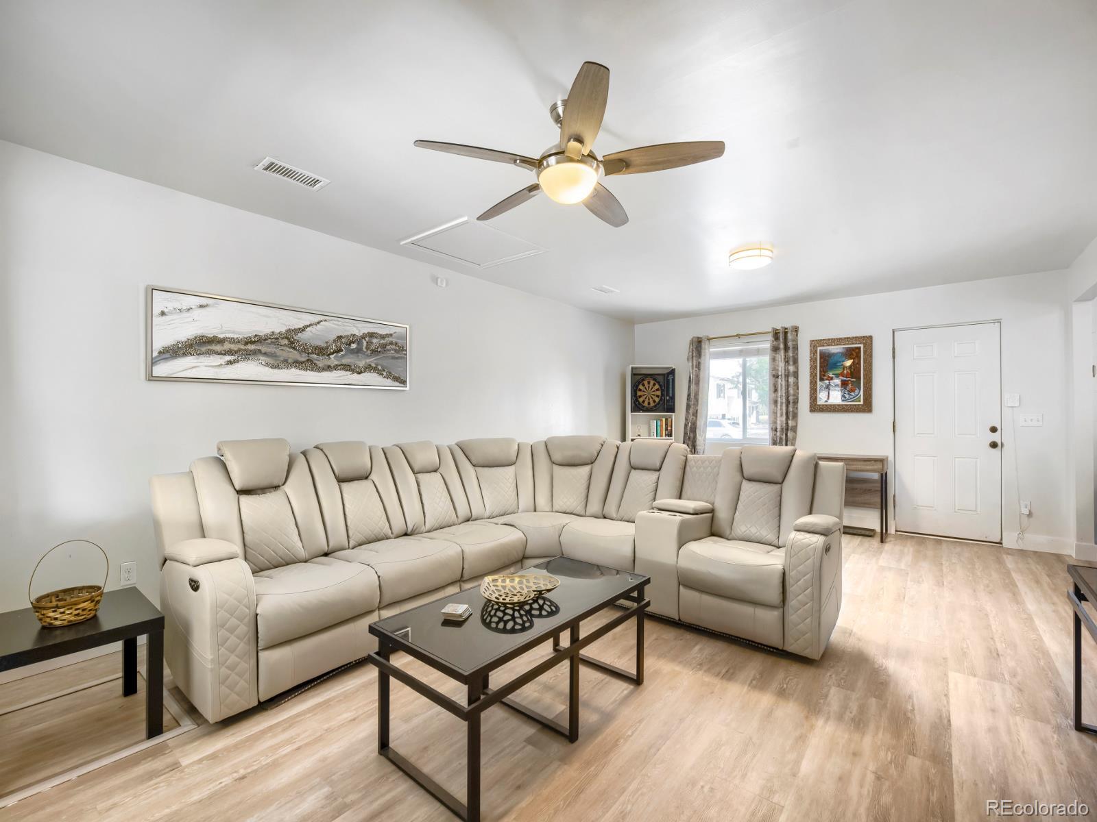 MLS Image #3 for 15562 e bails drive,aurora, Colorado