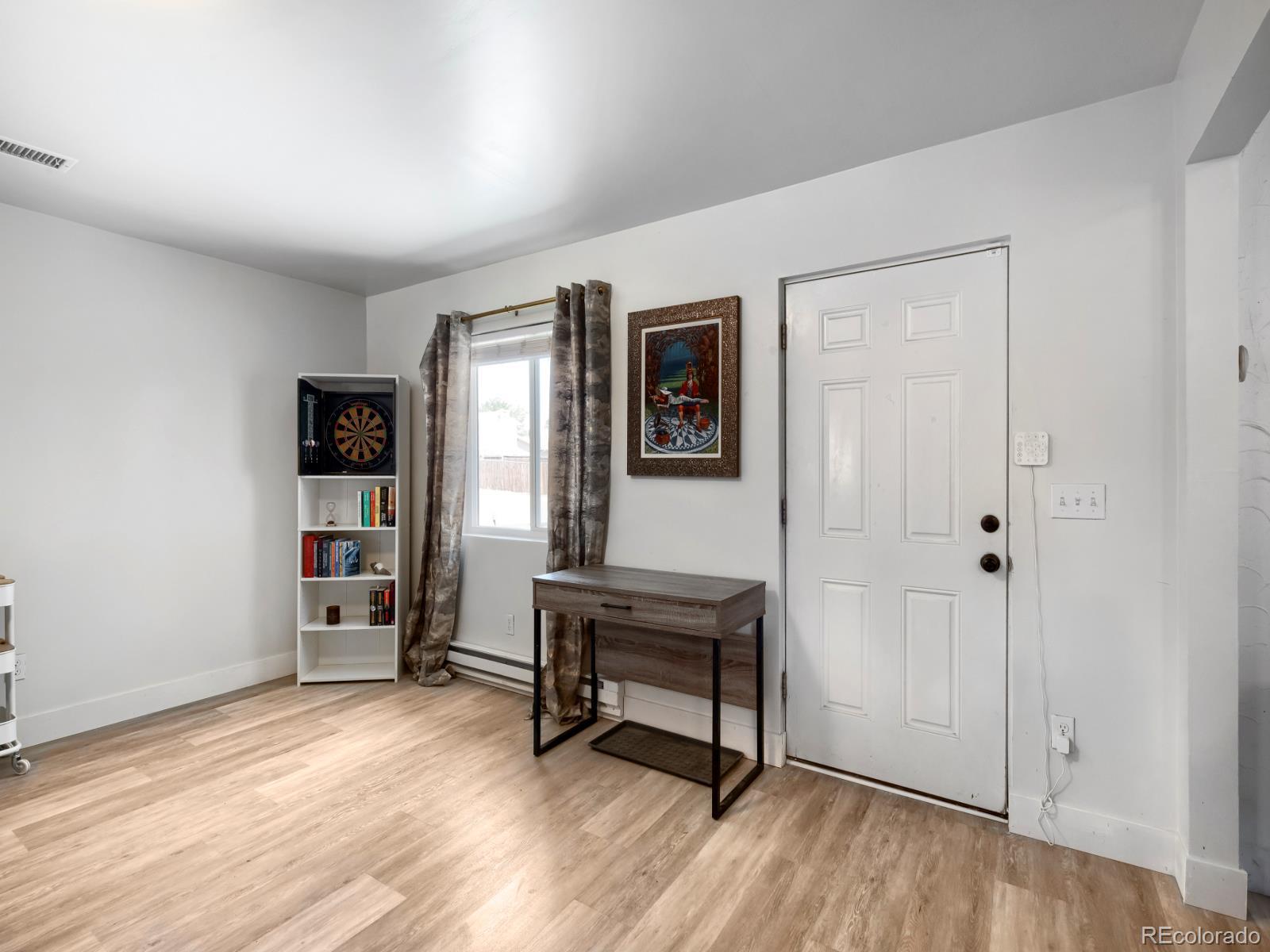 MLS Image #5 for 15562 e bails drive,aurora, Colorado