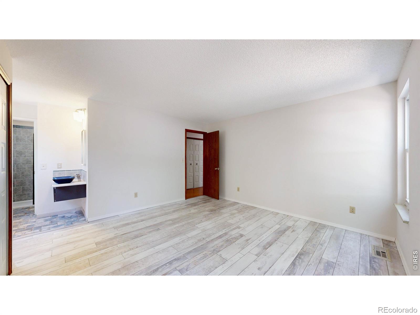 MLS Image #10 for 4381 e 126th place,thornton, Colorado