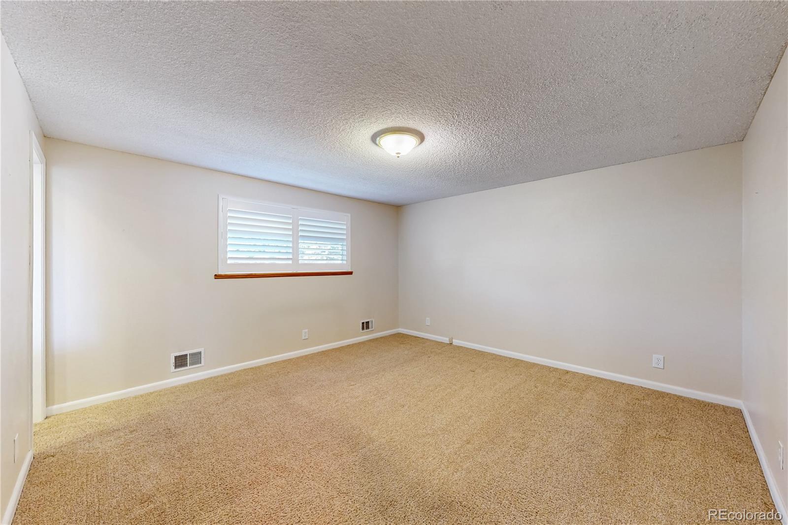 MLS Image #18 for 10587  ura lane,denver, Colorado