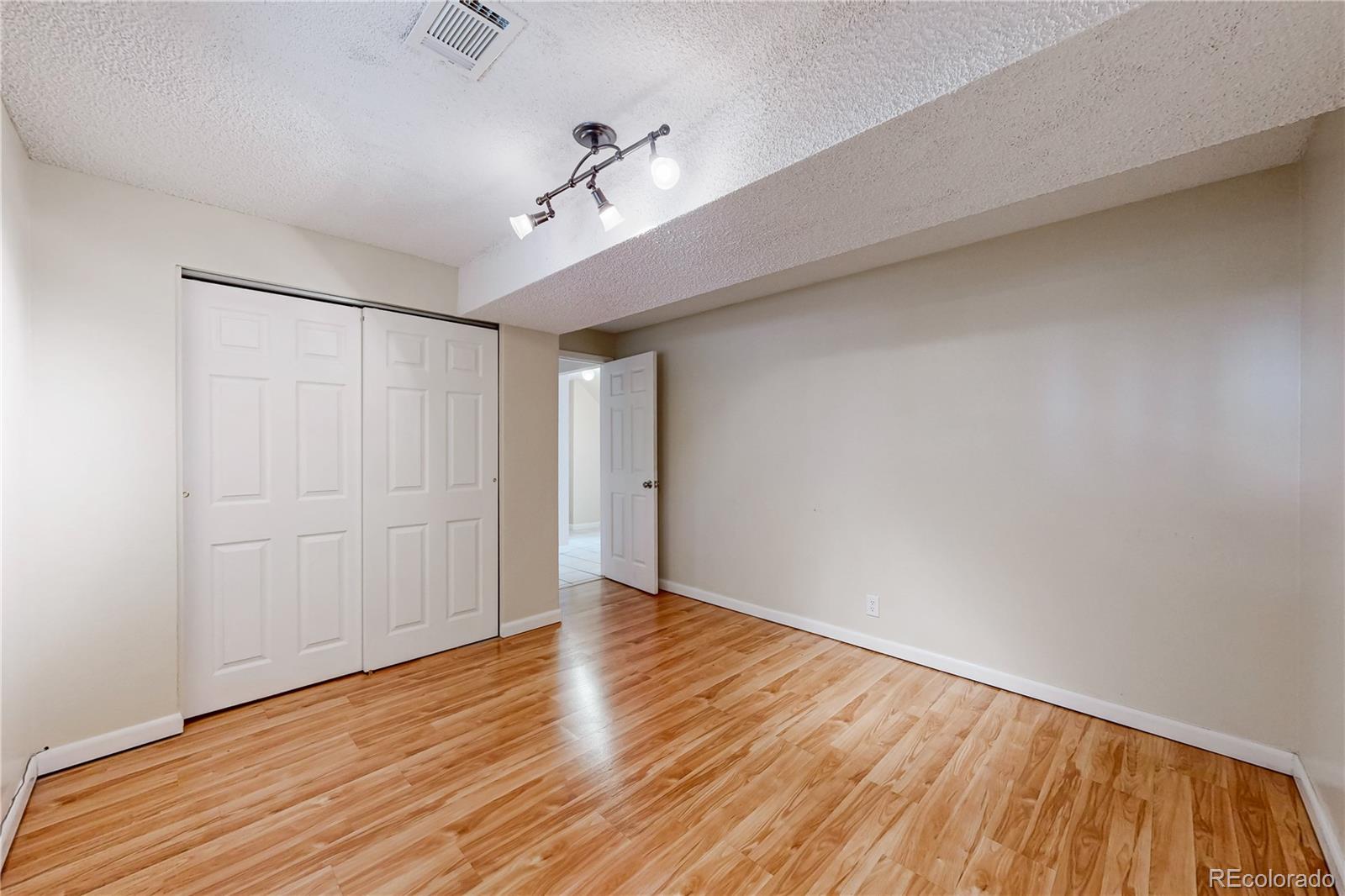 MLS Image #25 for 10587  ura lane,denver, Colorado