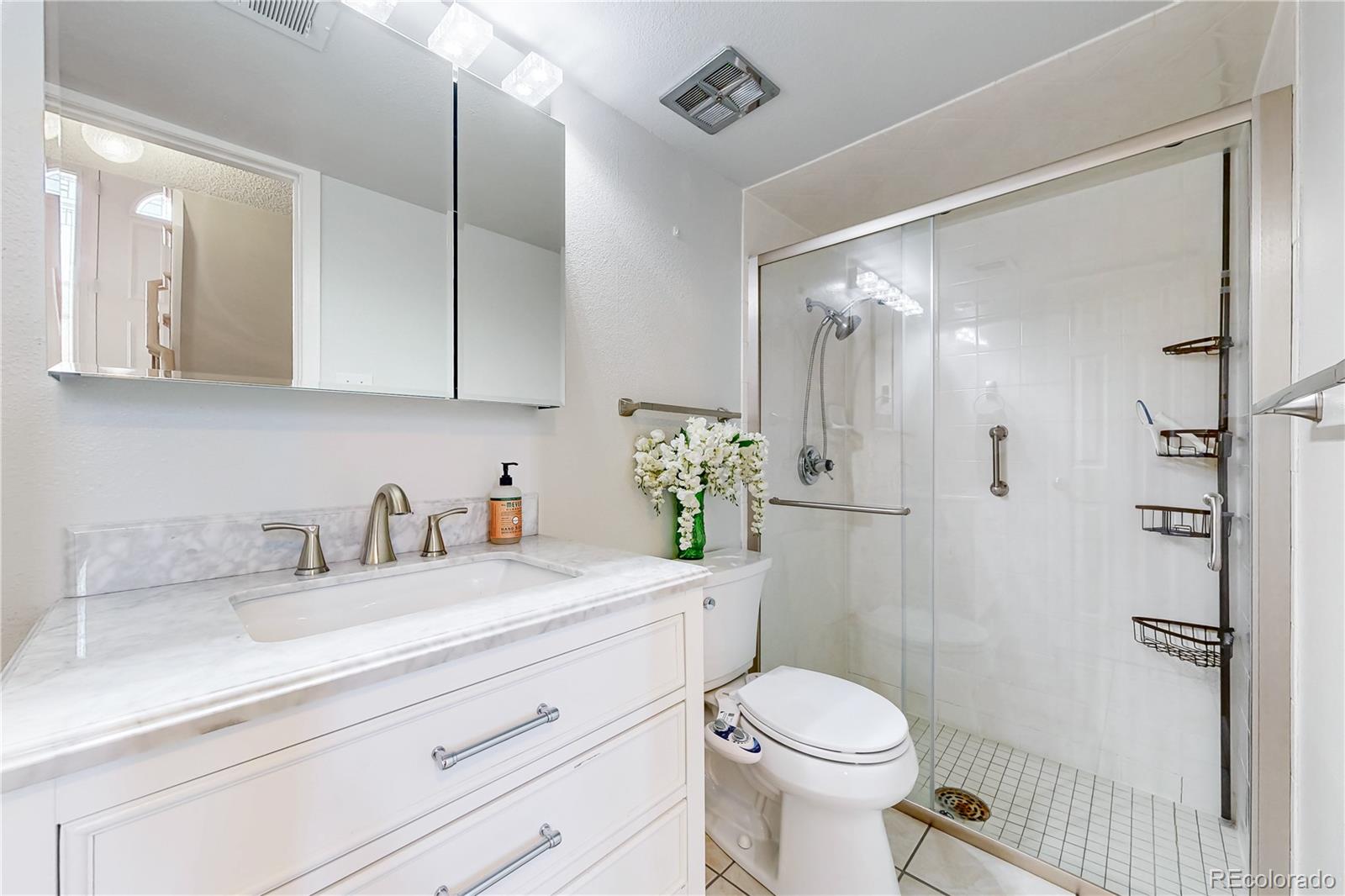 MLS Image #26 for 10587  ura lane,denver, Colorado