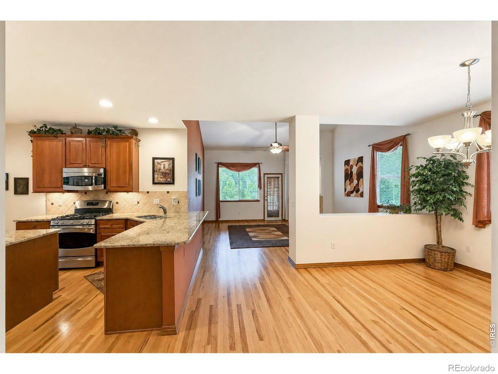 MLS Image #14 for 639  summer hawk drive,longmont, Colorado