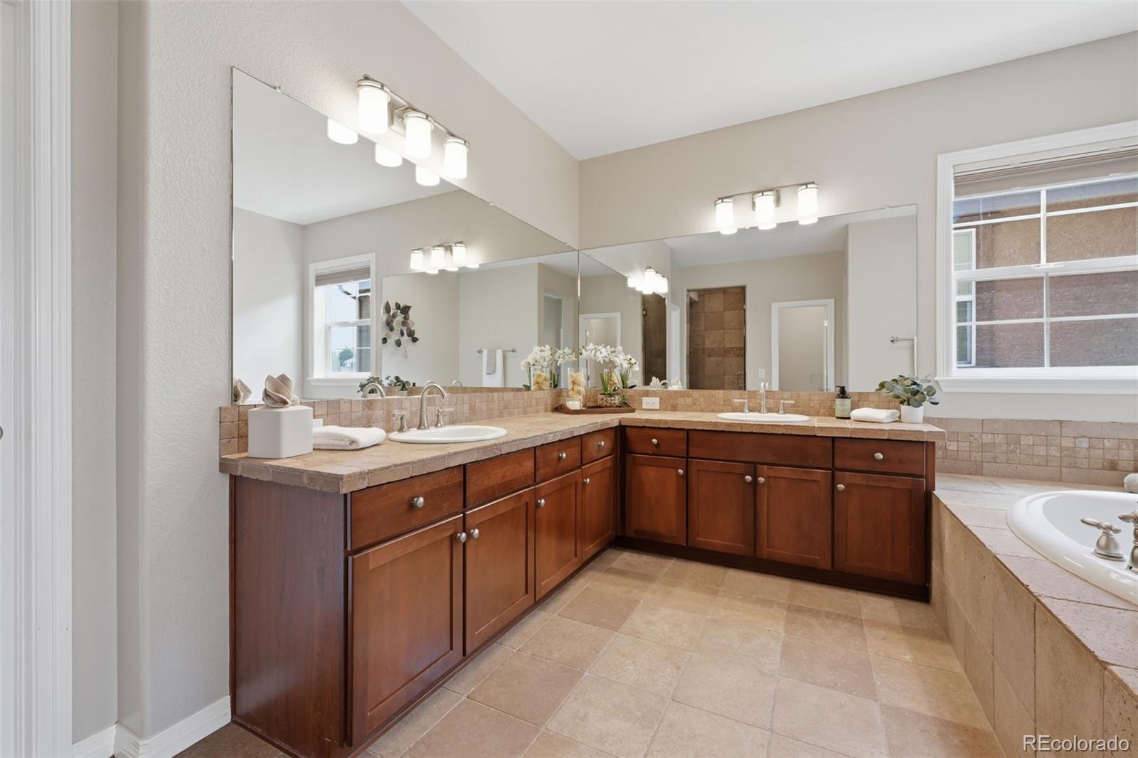 MLS Image #27 for 10914  valleybrook circle,littleton, Colorado