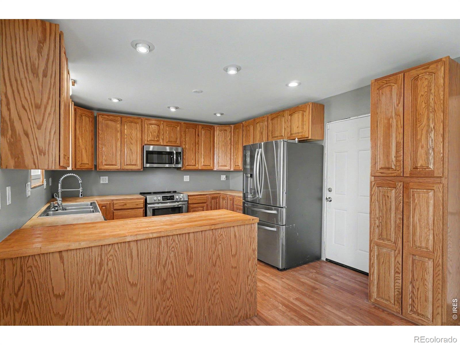MLS Image #7 for 915  kansas avenue,berthoud, Colorado