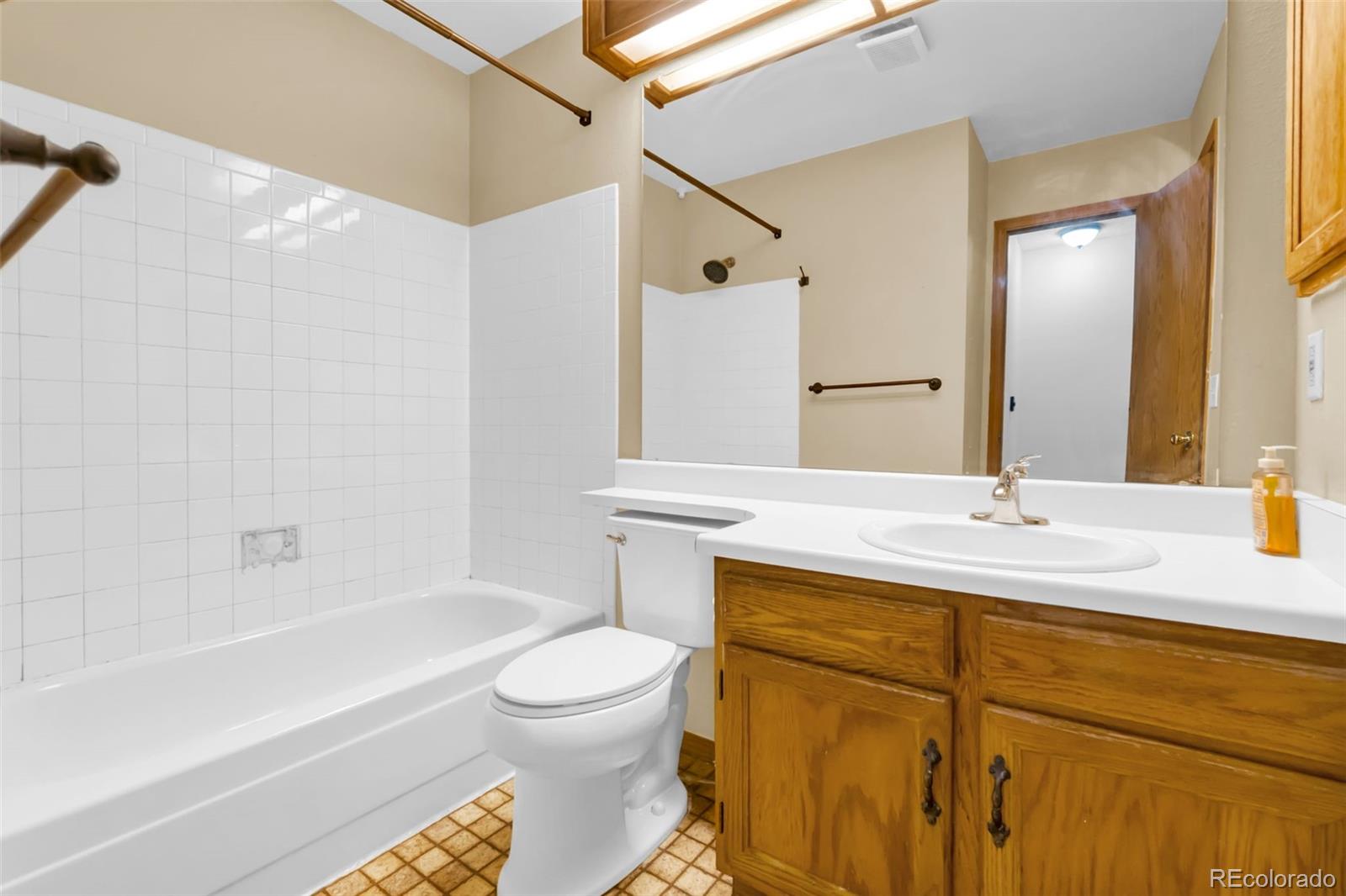 MLS Image #13 for 1699 s trenton street,denver, Colorado