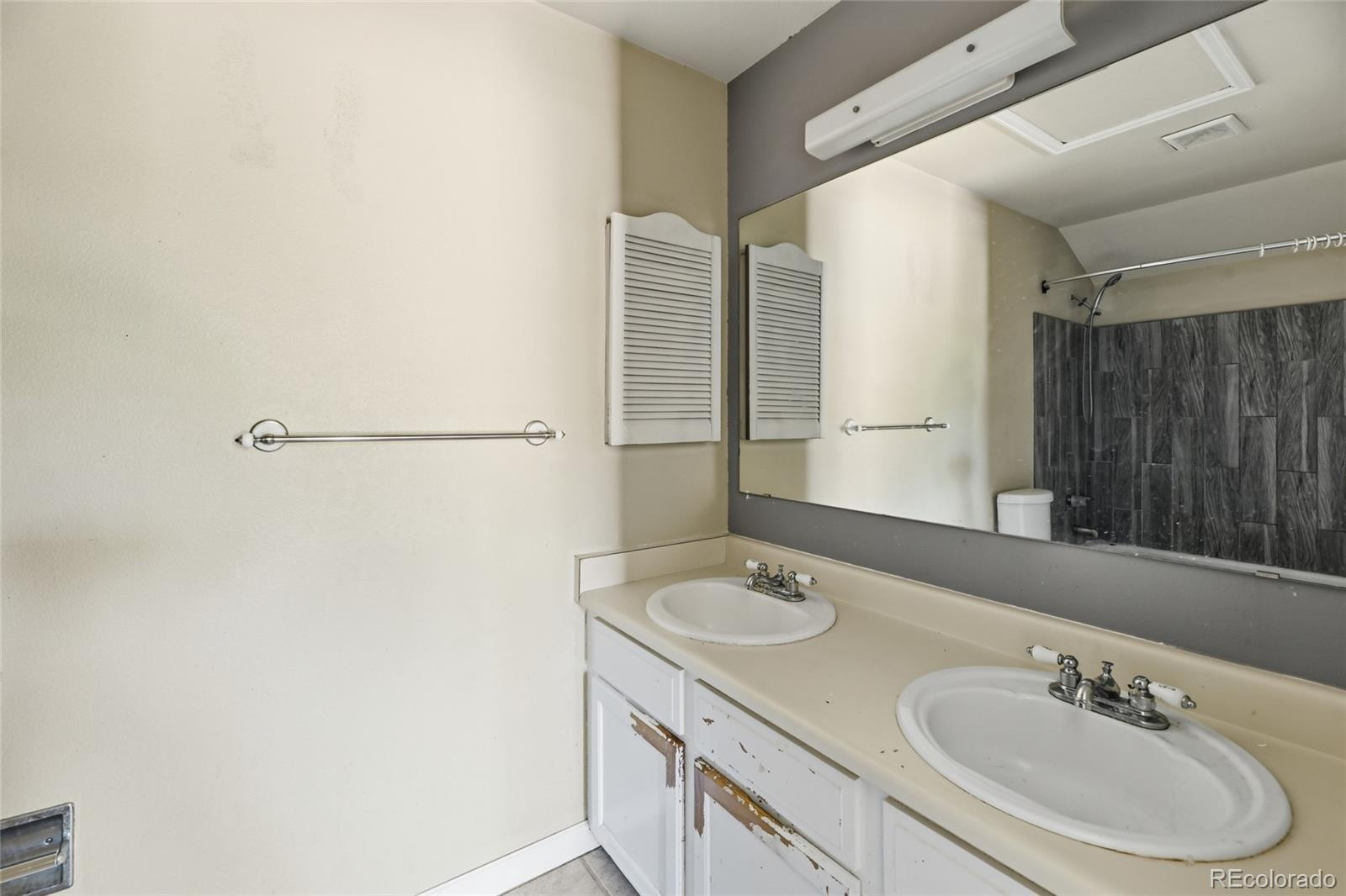 MLS Image #21 for 1030 s zeno way,aurora, Colorado