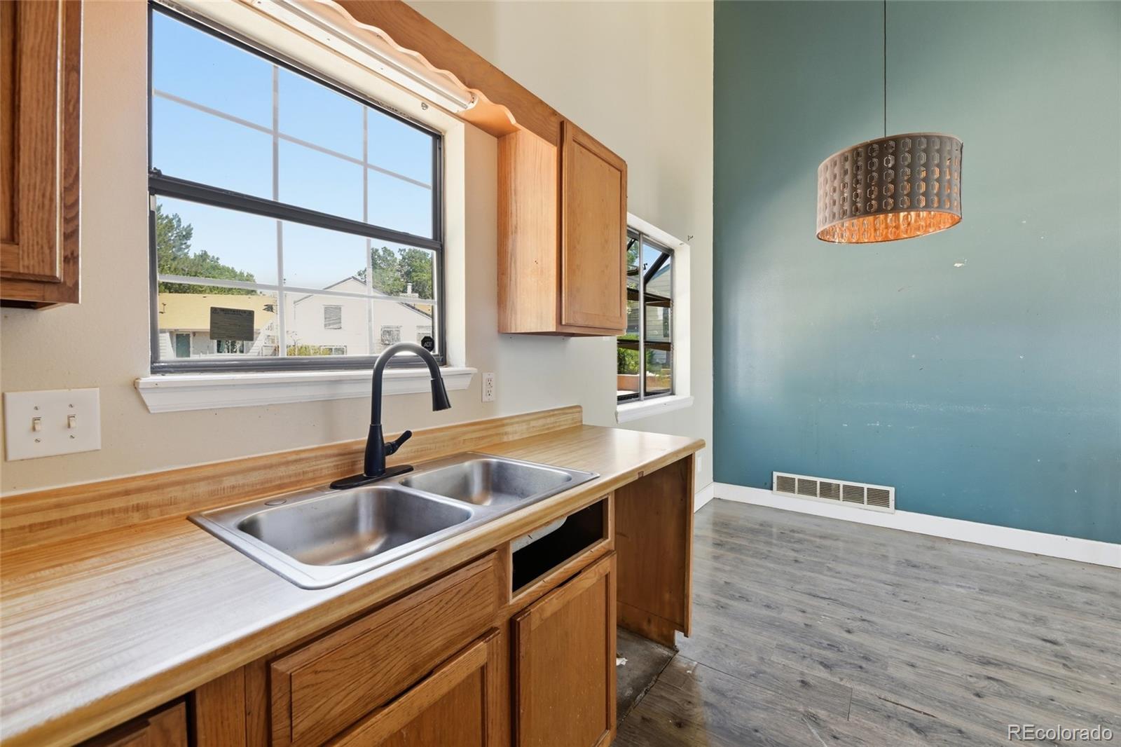 MLS Image #9 for 1030 s zeno way,aurora, Colorado
