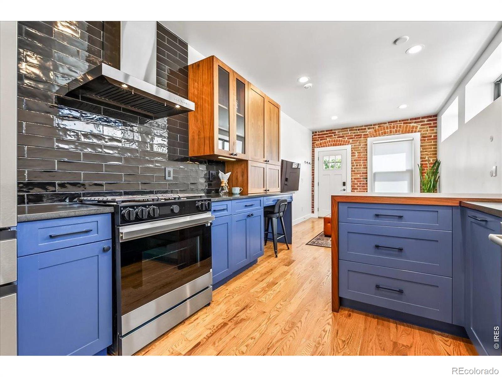 MLS Image #10 for 3317  navajo street,denver, Colorado