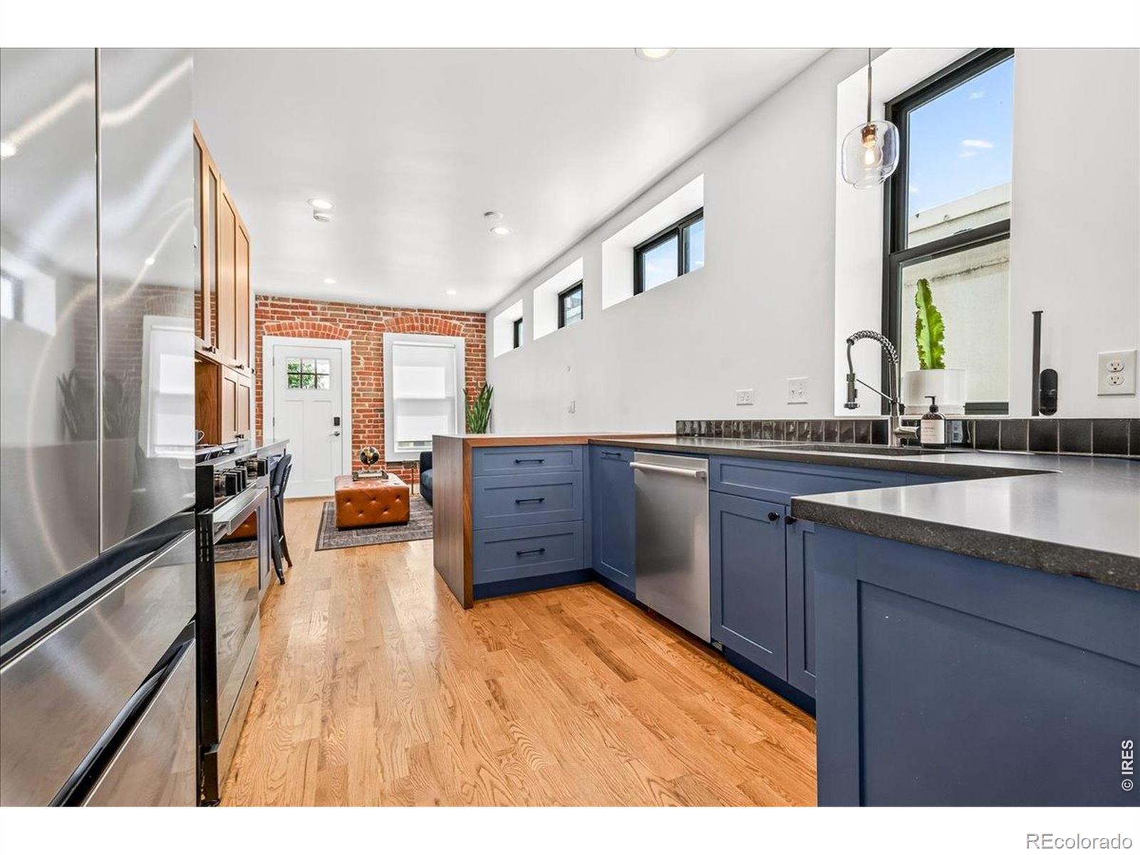 MLS Image #11 for 3317  navajo street,denver, Colorado