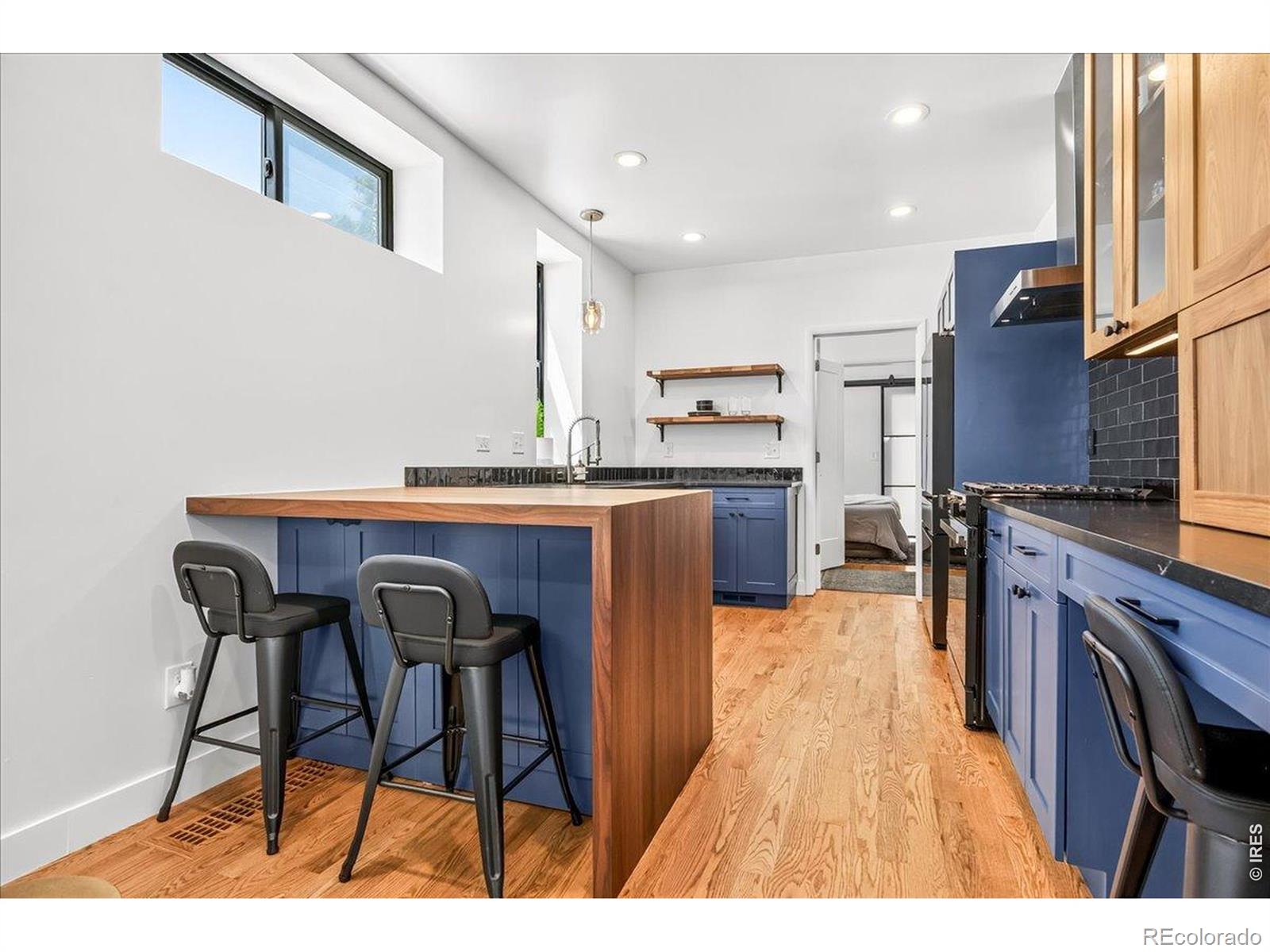 MLS Image #5 for 3317  navajo street,denver, Colorado