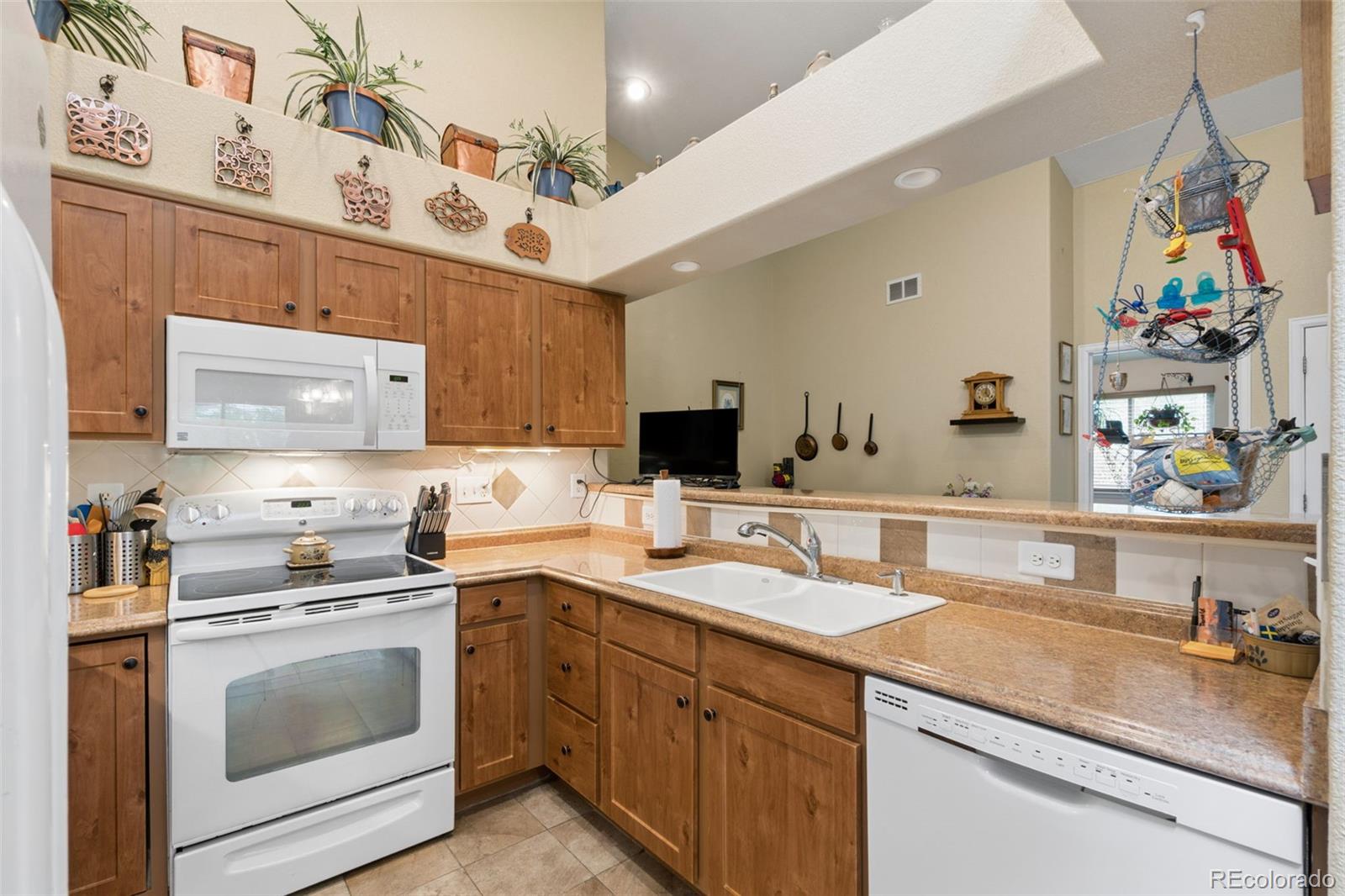 MLS Image #5 for 4151 w 111th circle,westminster, Colorado