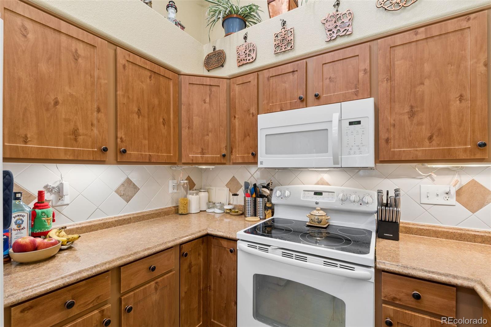MLS Image #6 for 4151 w 111th circle,westminster, Colorado
