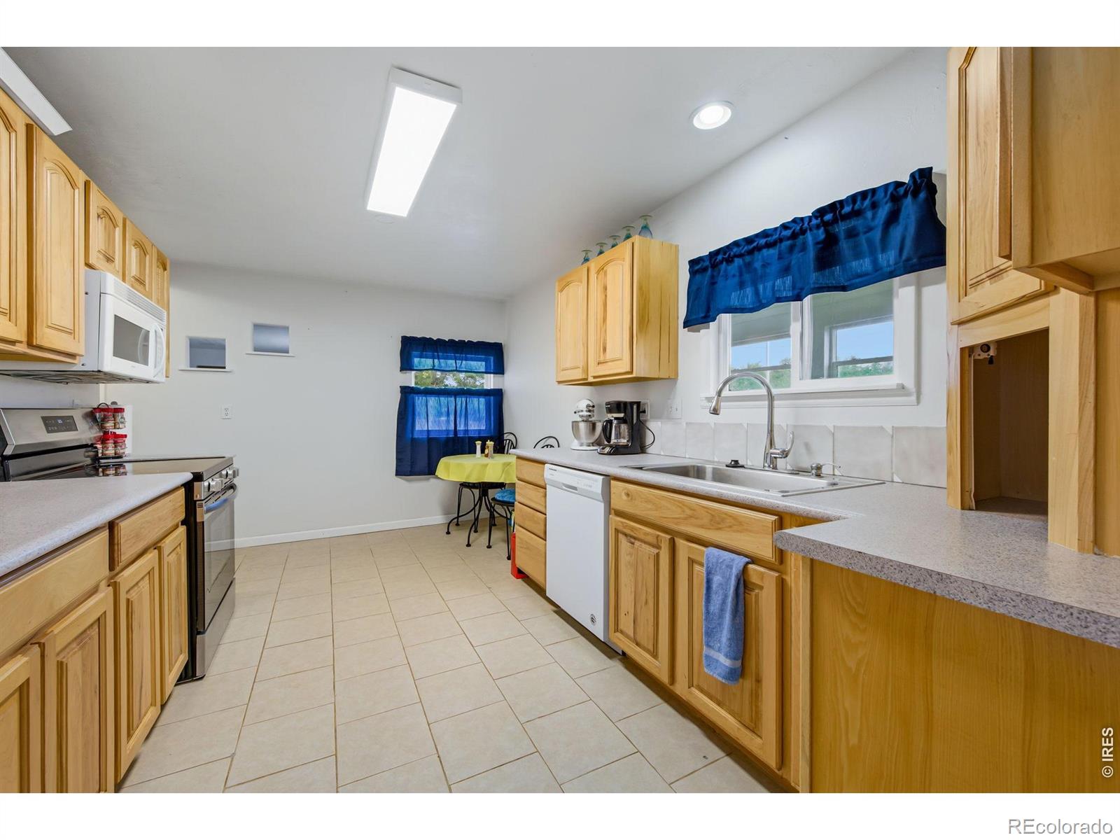 MLS Image #2 for 4331  page place,loveland, Colorado